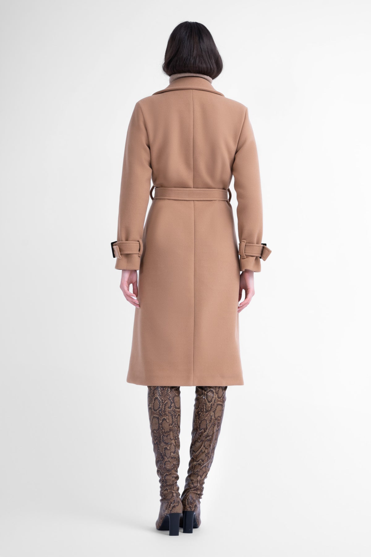 Camel double breasted slim coat