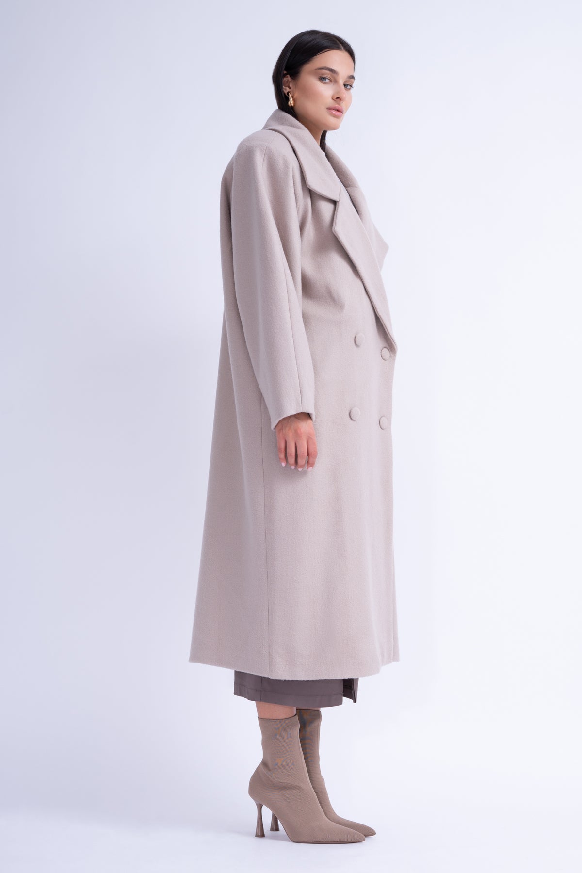 Palton Bej cu Umeri Structurati