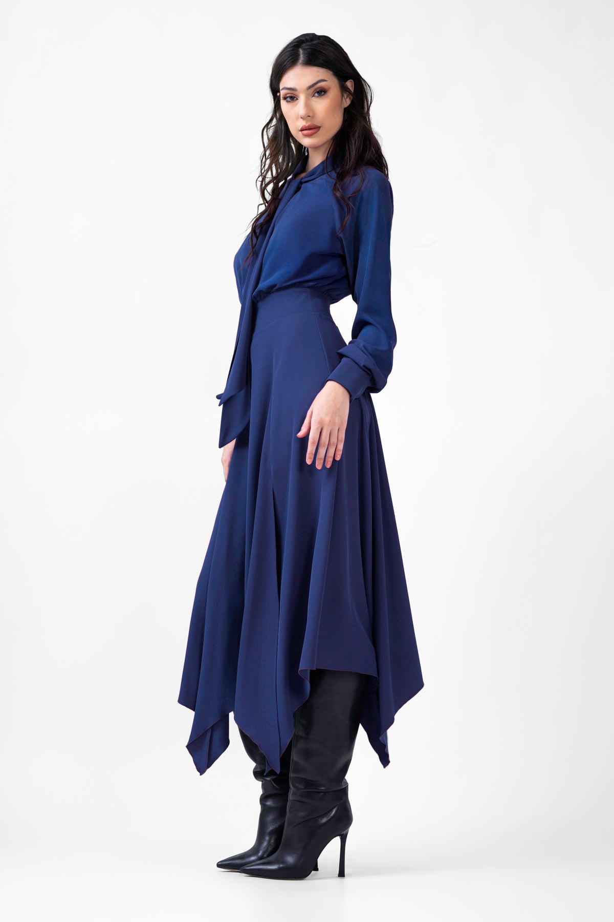 Rochie midi albastru electric cu esarfe la gat