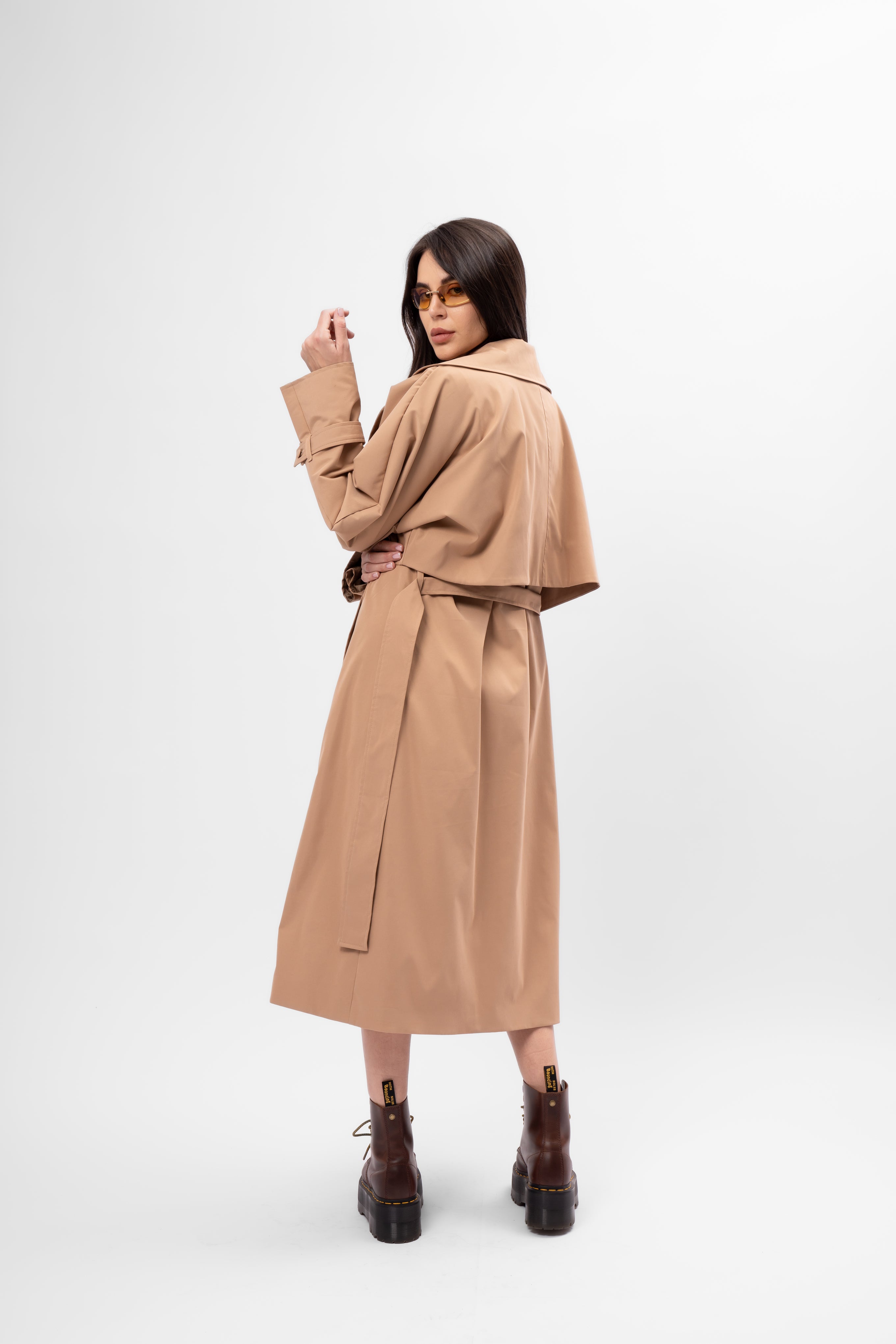 CAMEL TRENCH COAT WITH BELT AND RAGLAN SLEEVES