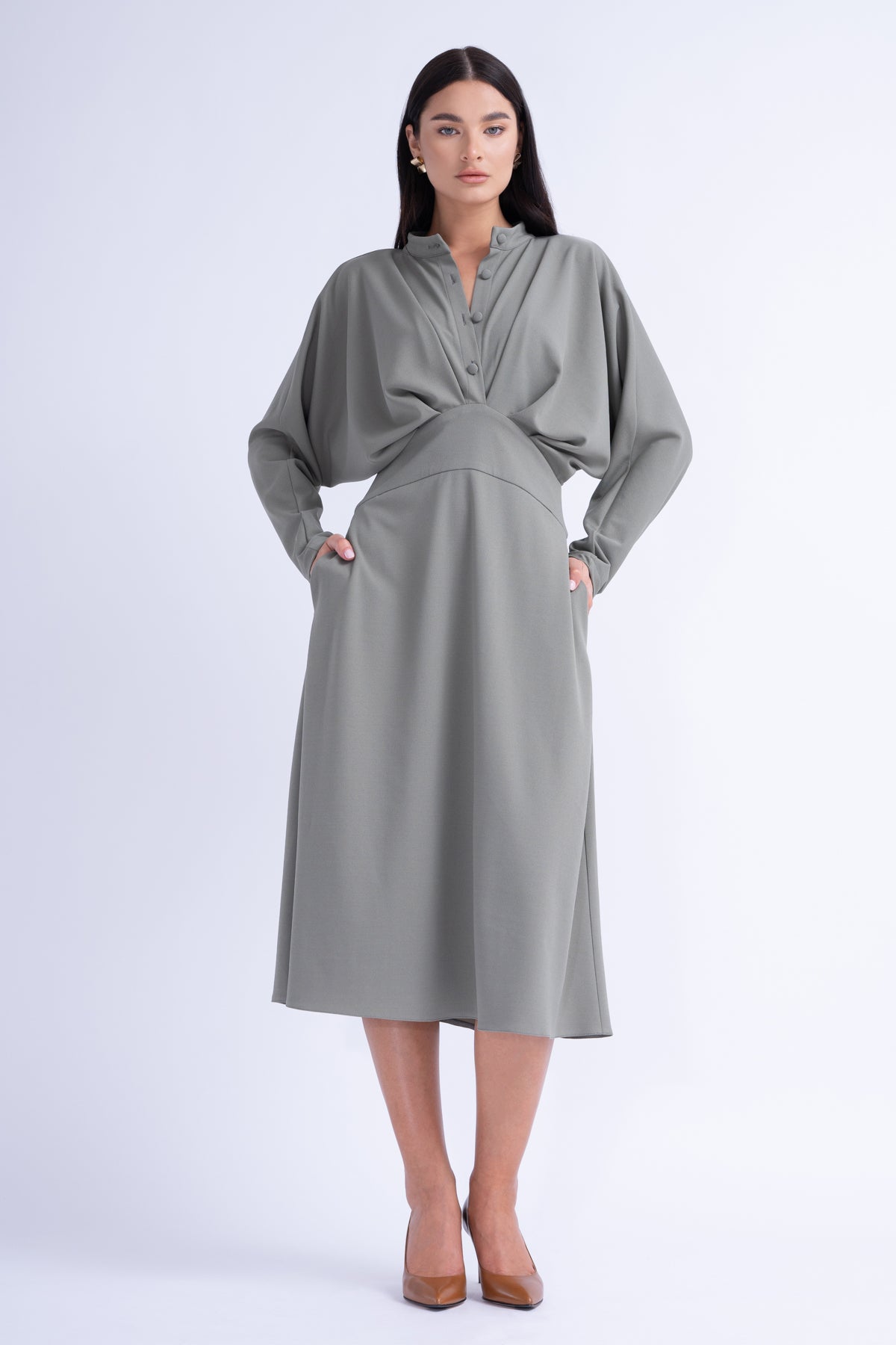 Rochie Midi Khaki cu Bust Drapat si Nasturi