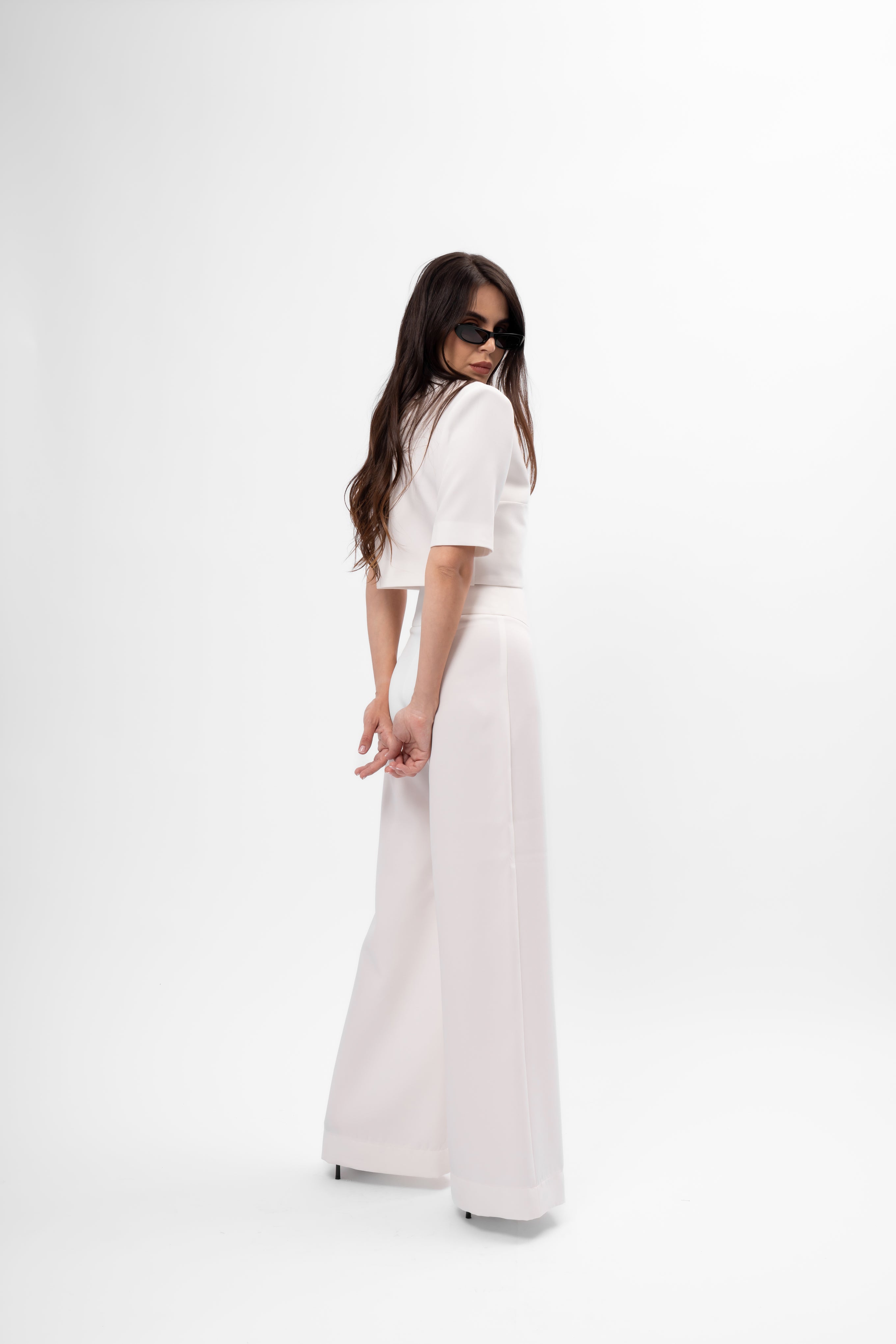 White Set with Cut-Out Top and Palazzo Pants