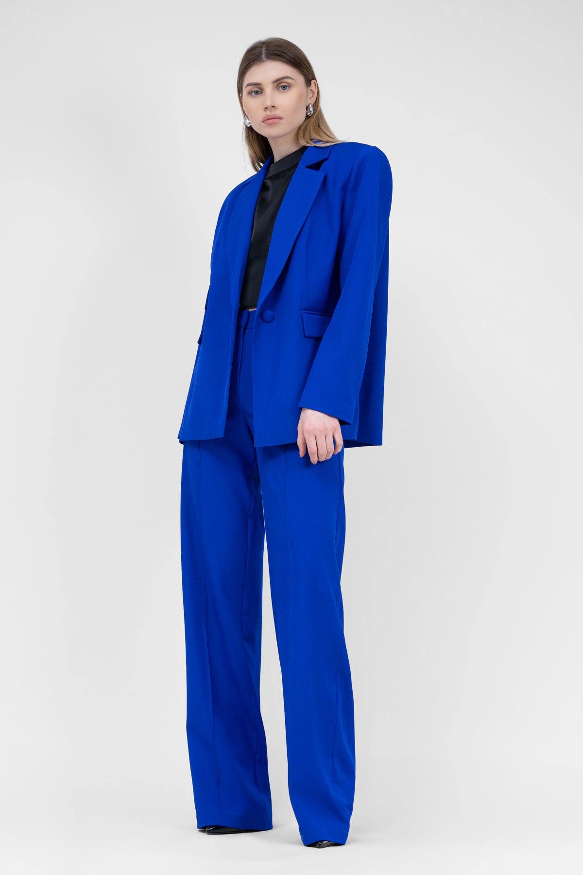 Electric Blue Suit With Regular Blazer With Double Pocket And Stripe Detail Trousers