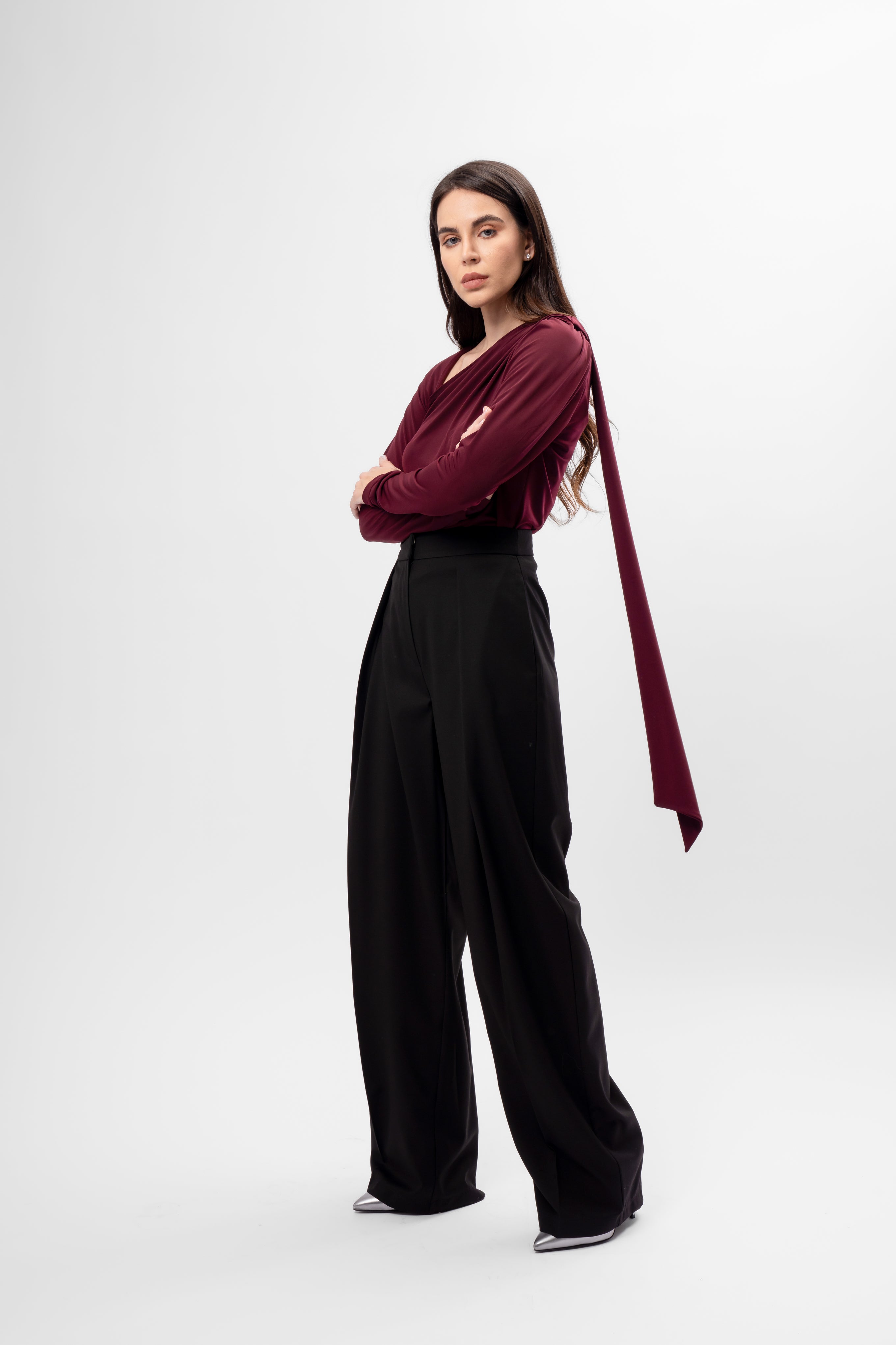 Bluză burgundy din jerse cu decolteu asimetric