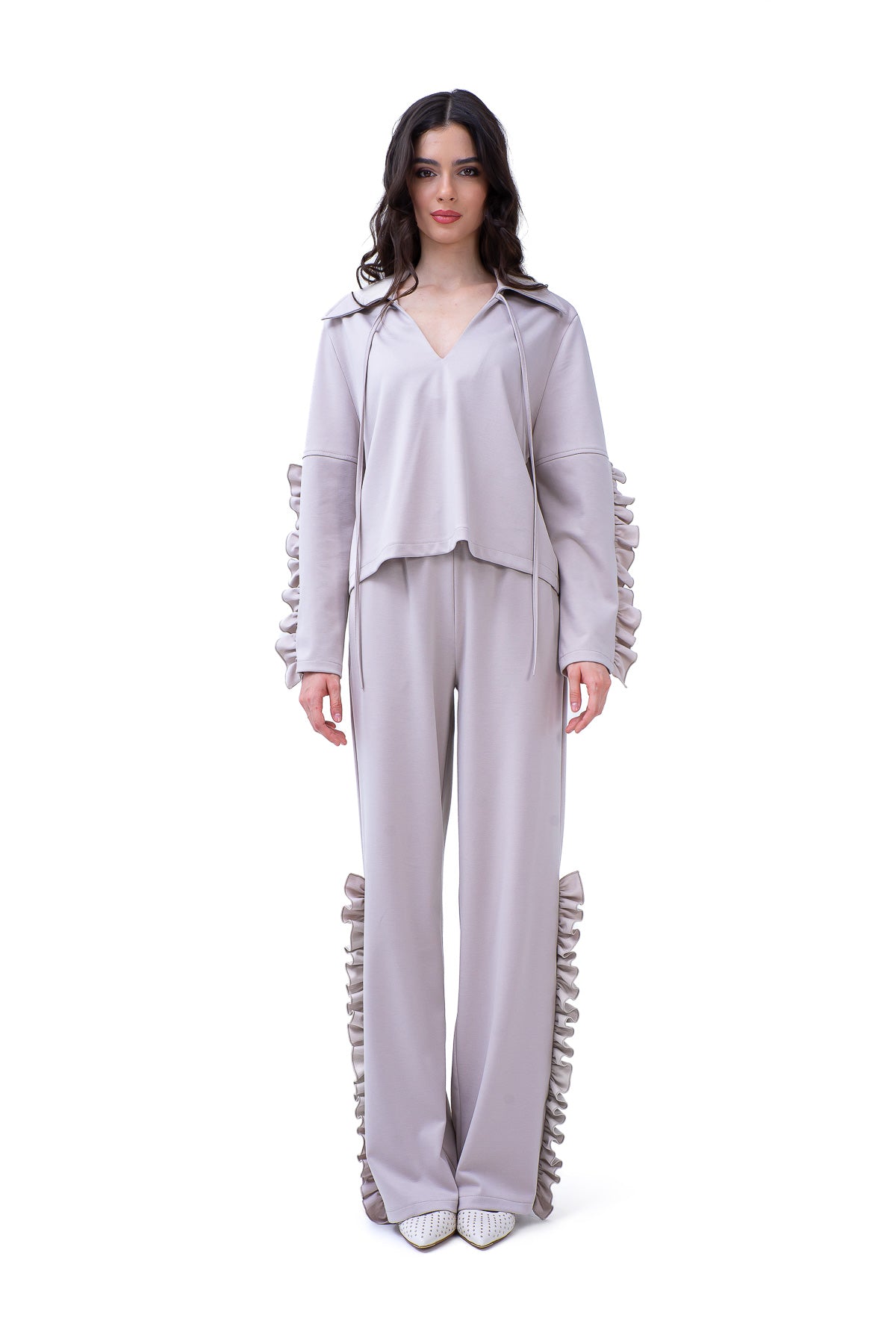 Grey Set With Blouse And Trousers With Ruffles