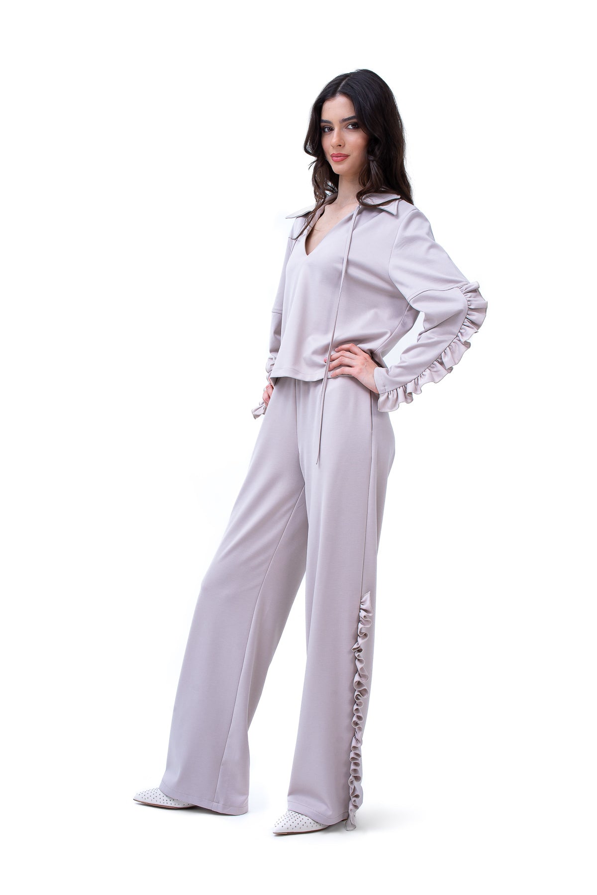 Grey Set With Blouse And Trousers With Ruffles