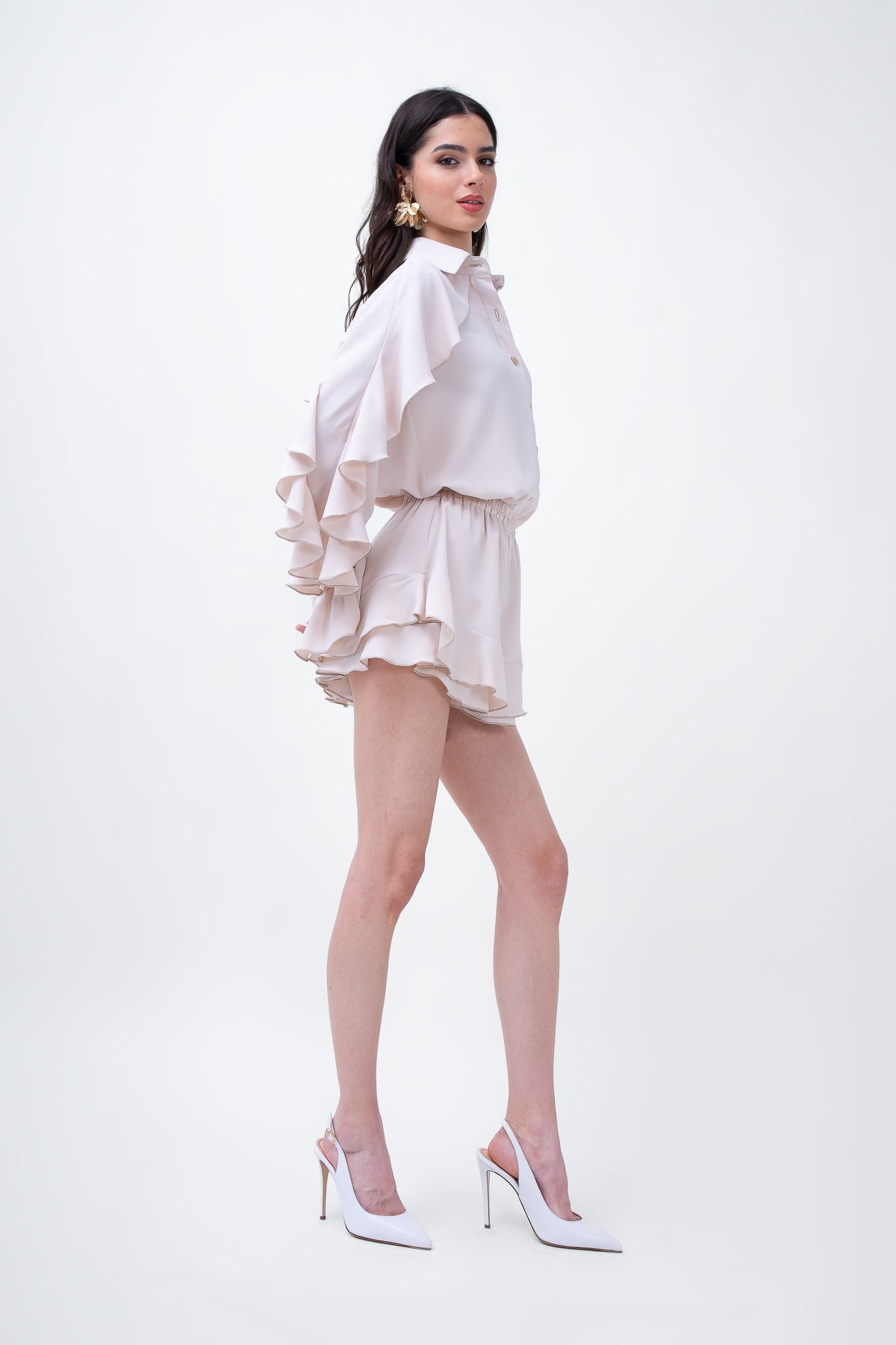 Beige Set With Ruffled Shirt And Skort