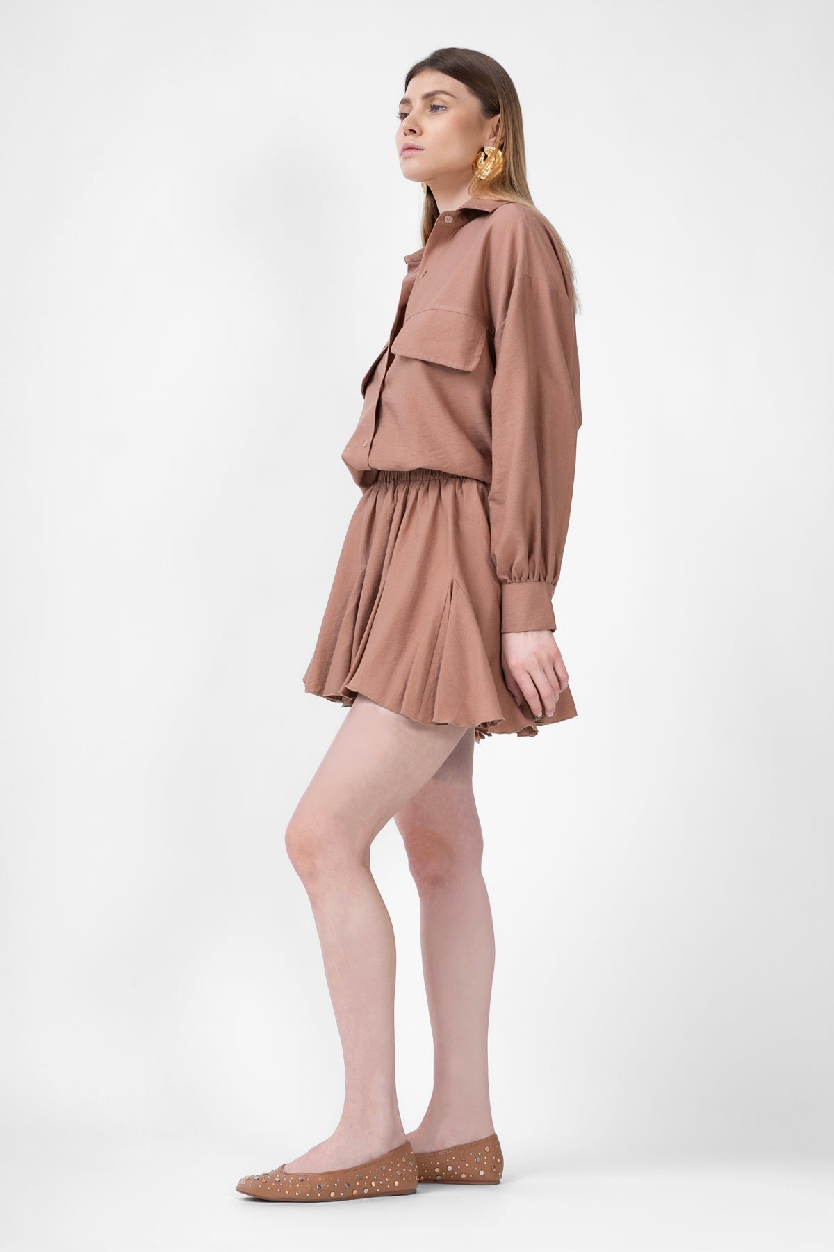 Set maro cu camasa si fusta cu clini