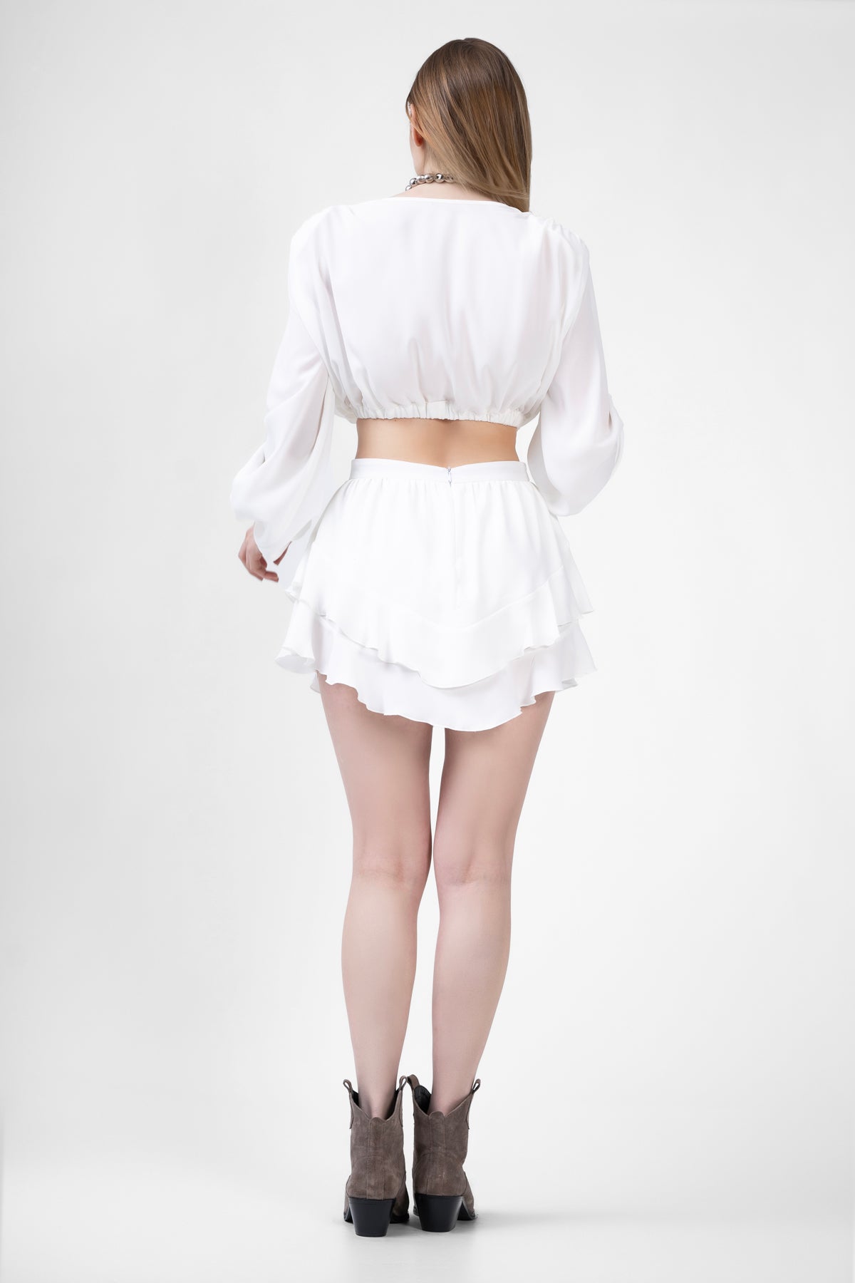 Saloepta mini alba cu cut-out