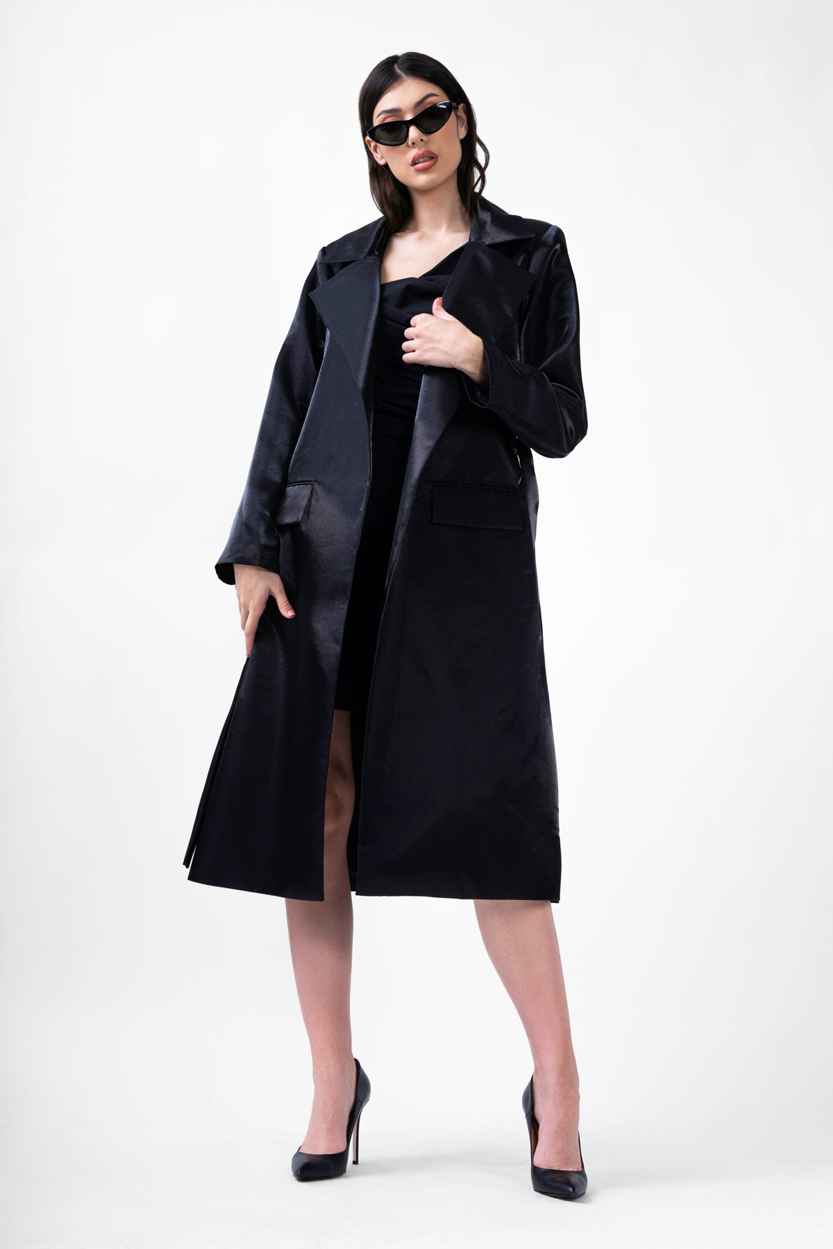 Palton drept cu cordon in talie albastru metalizat