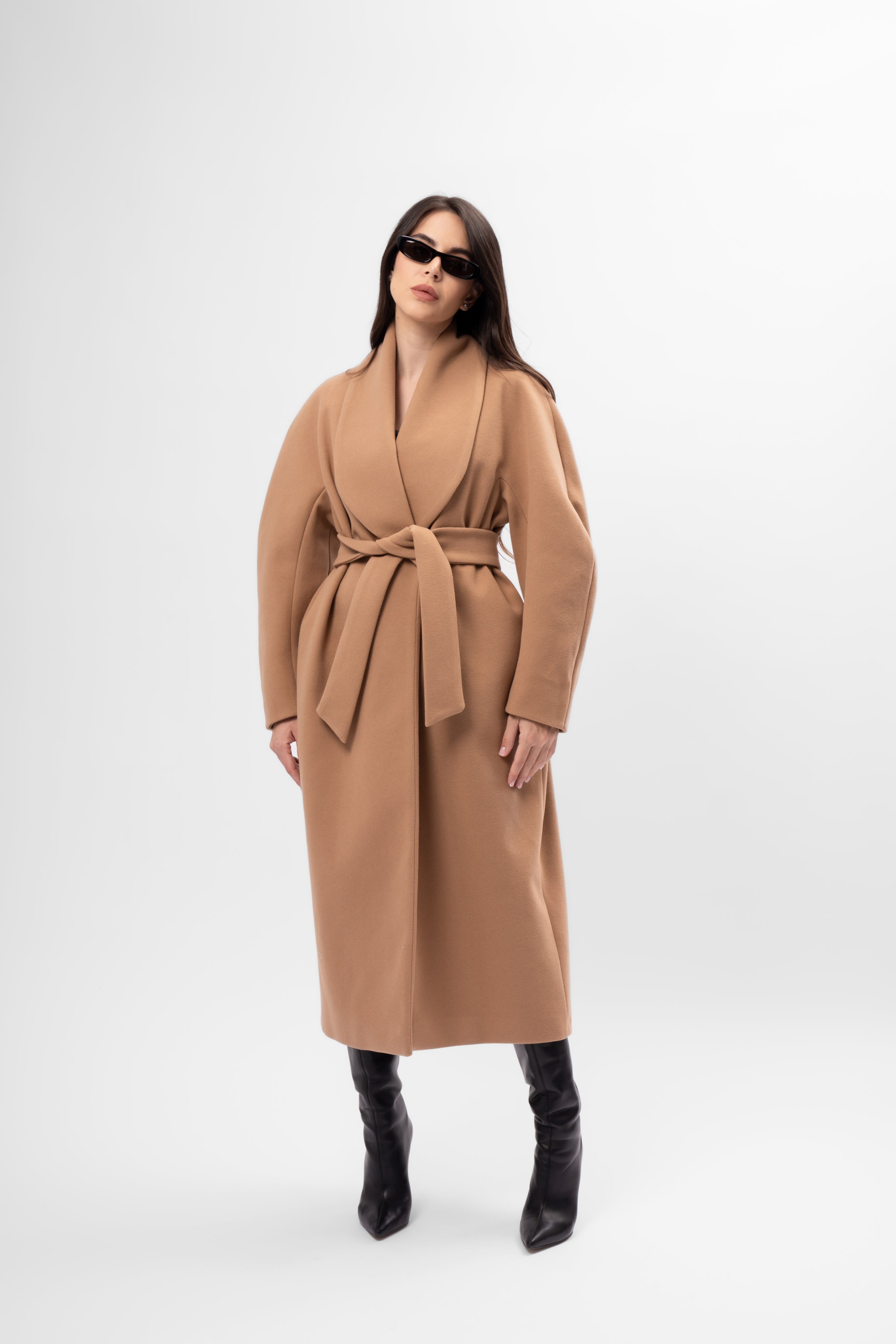 Long camel oversized coat with wide lapel