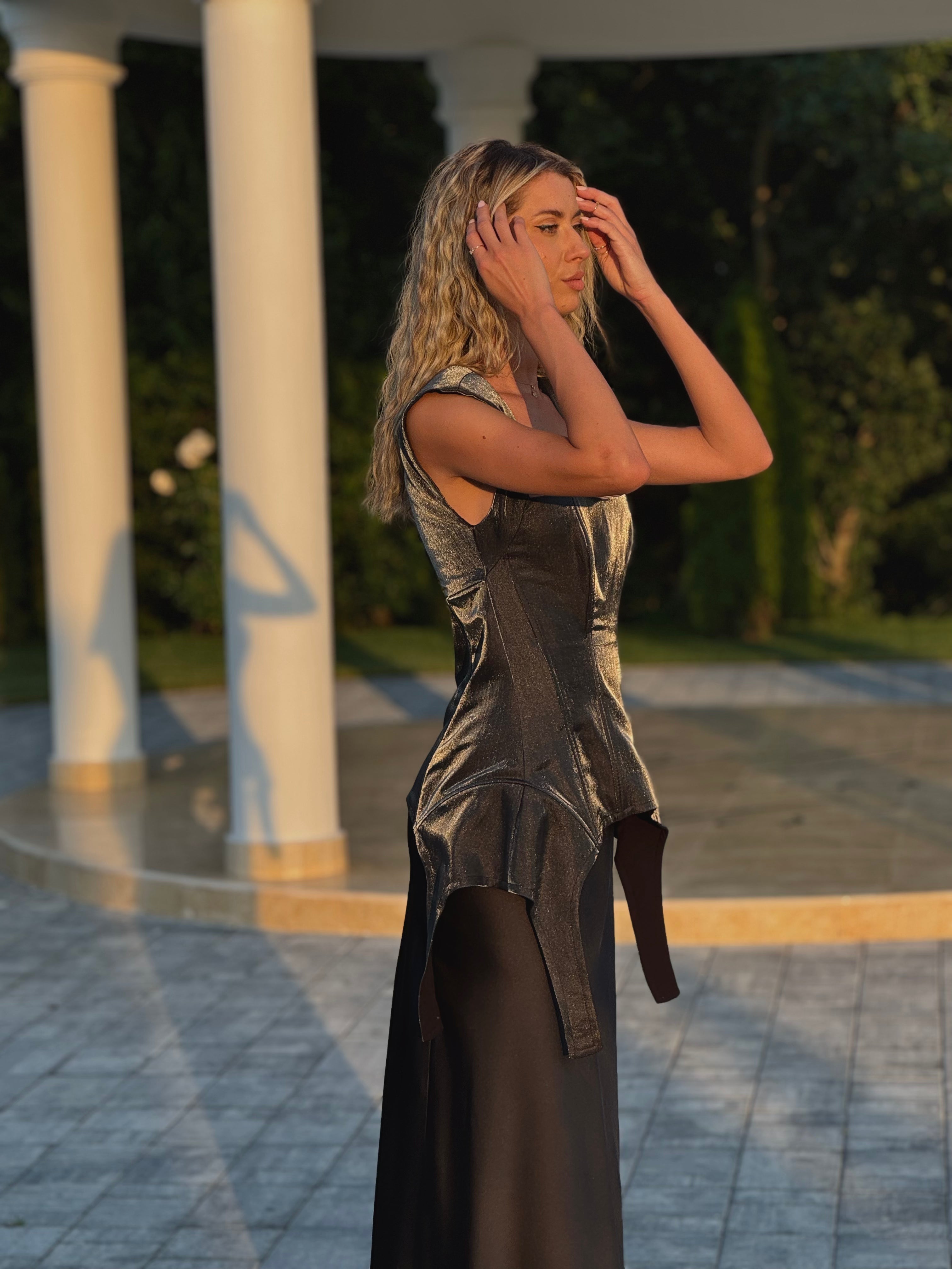 Corset metalic negru