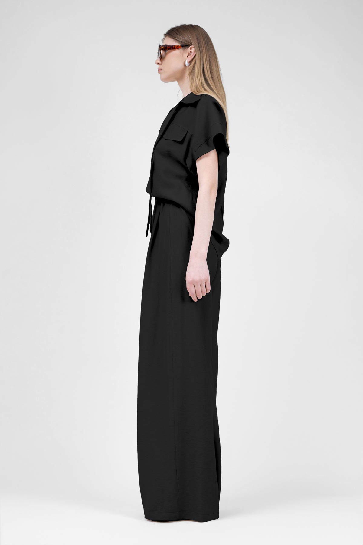 Black Matching Linen Set With Shirt With Pockets And Wide Leg Trousers