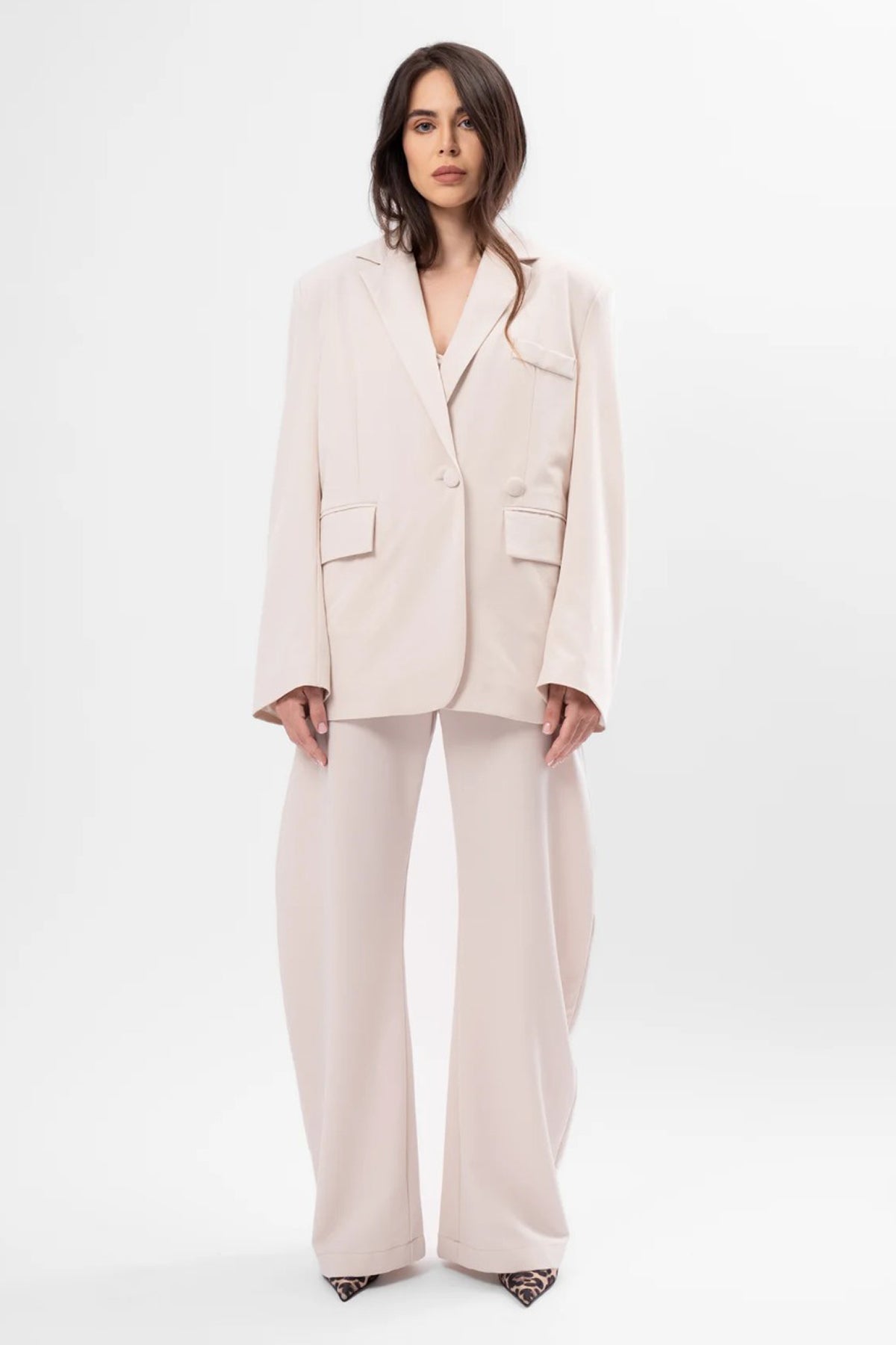 Beige Set with Corset, Balloon Pants and Oversized Blazer