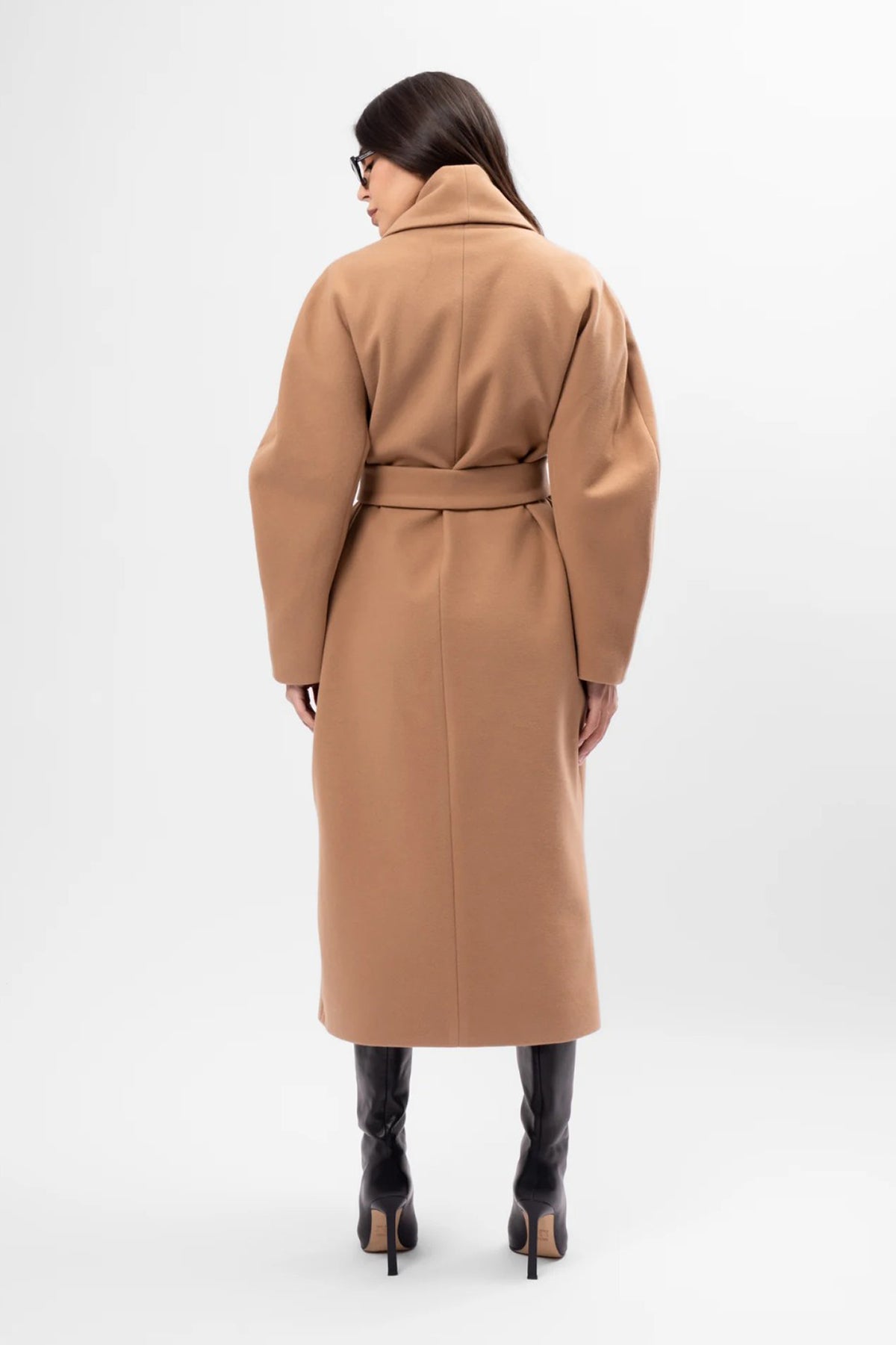 Long camel oversized coat with wide lapel