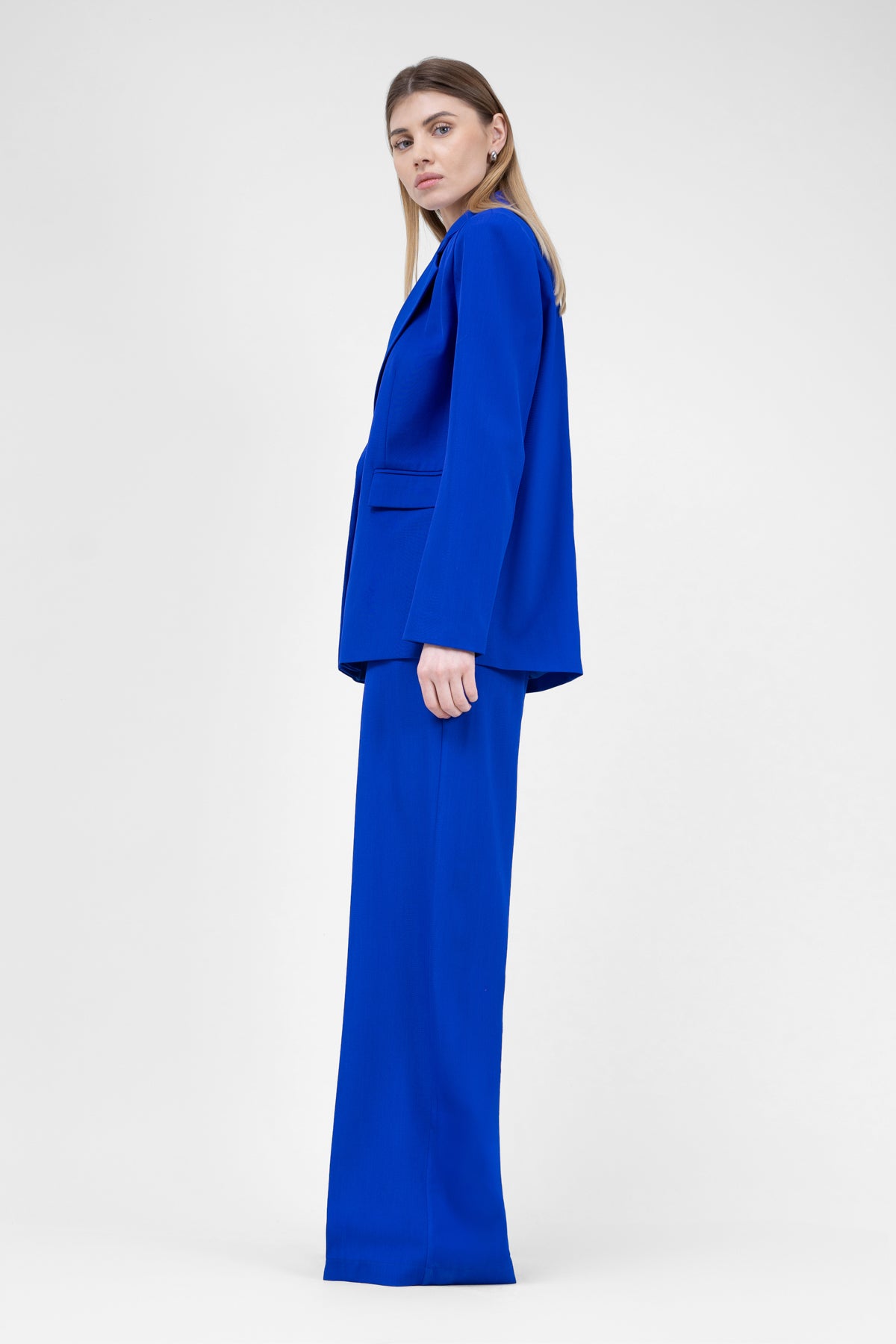 Electric Blue Suit With Regular Blazer With Double Pocket And Ultra Wide Leg Trousers