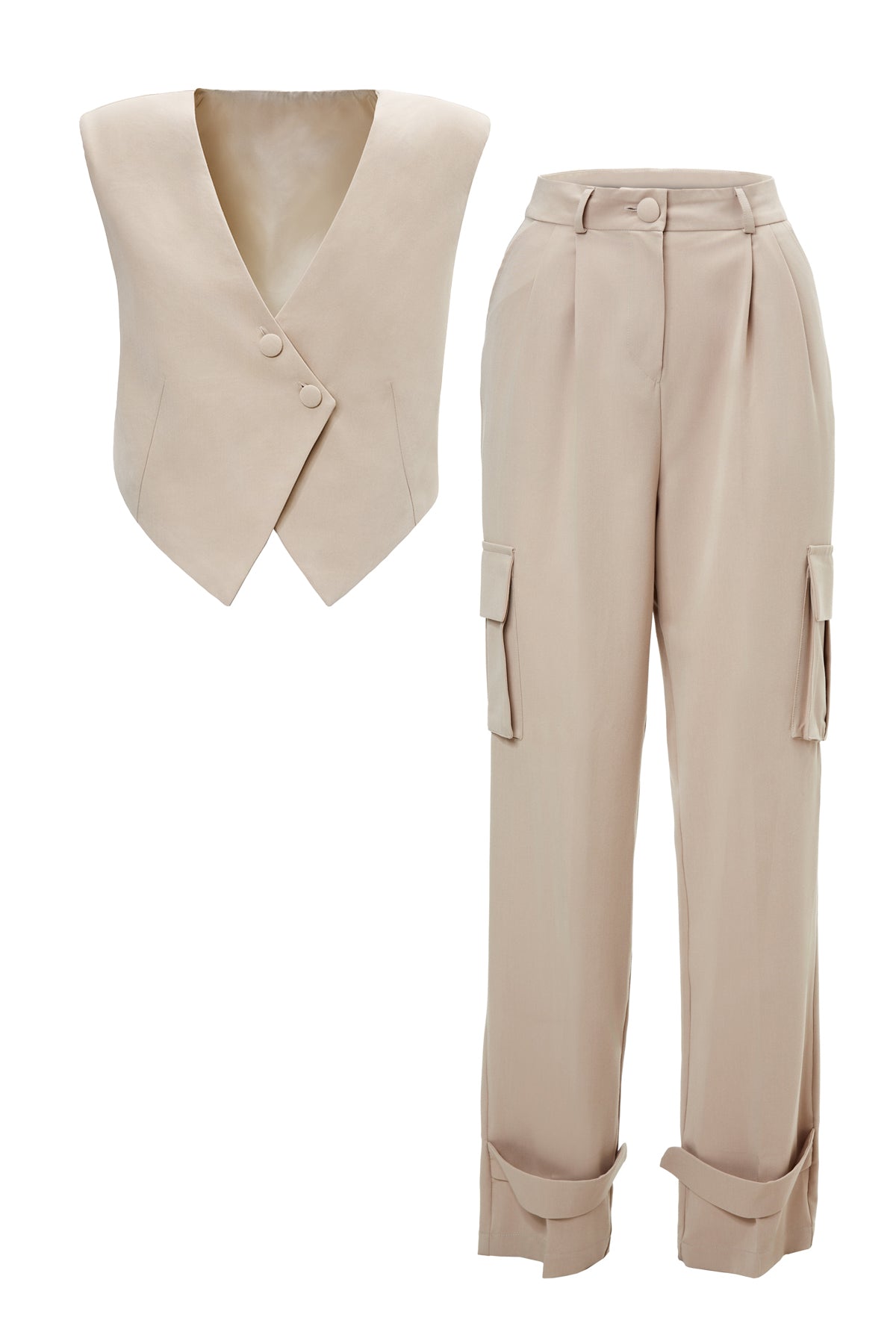 Costum Bej cu Vesta Asimetrica si Pantaloni Cargo