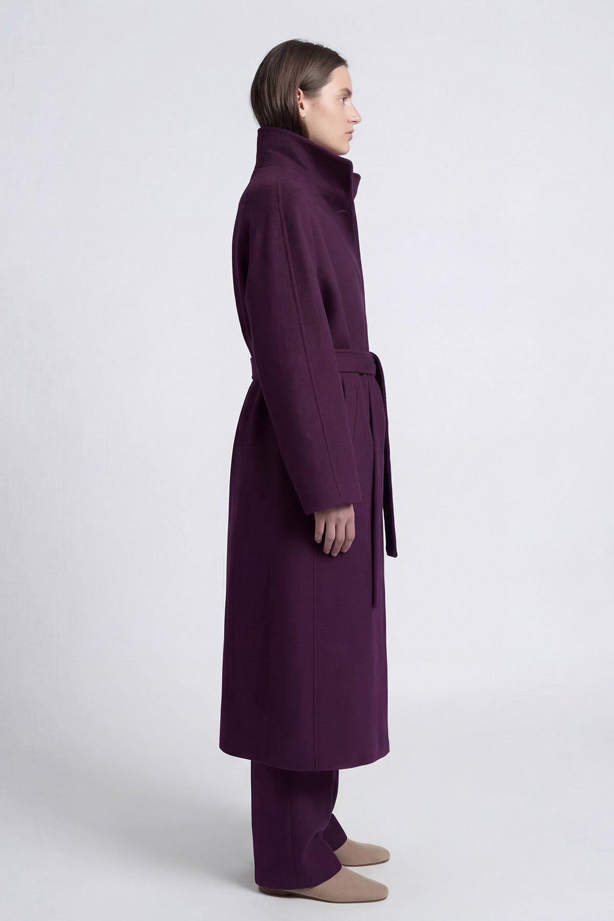 Palton lung mov prună cu guler înalt