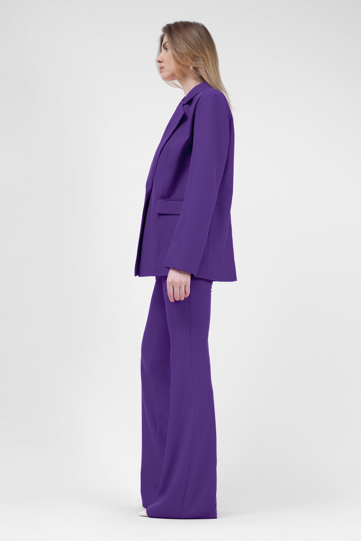 Deep Purple Suit With Regular Blazer With Double Pocket And Flared Trousers