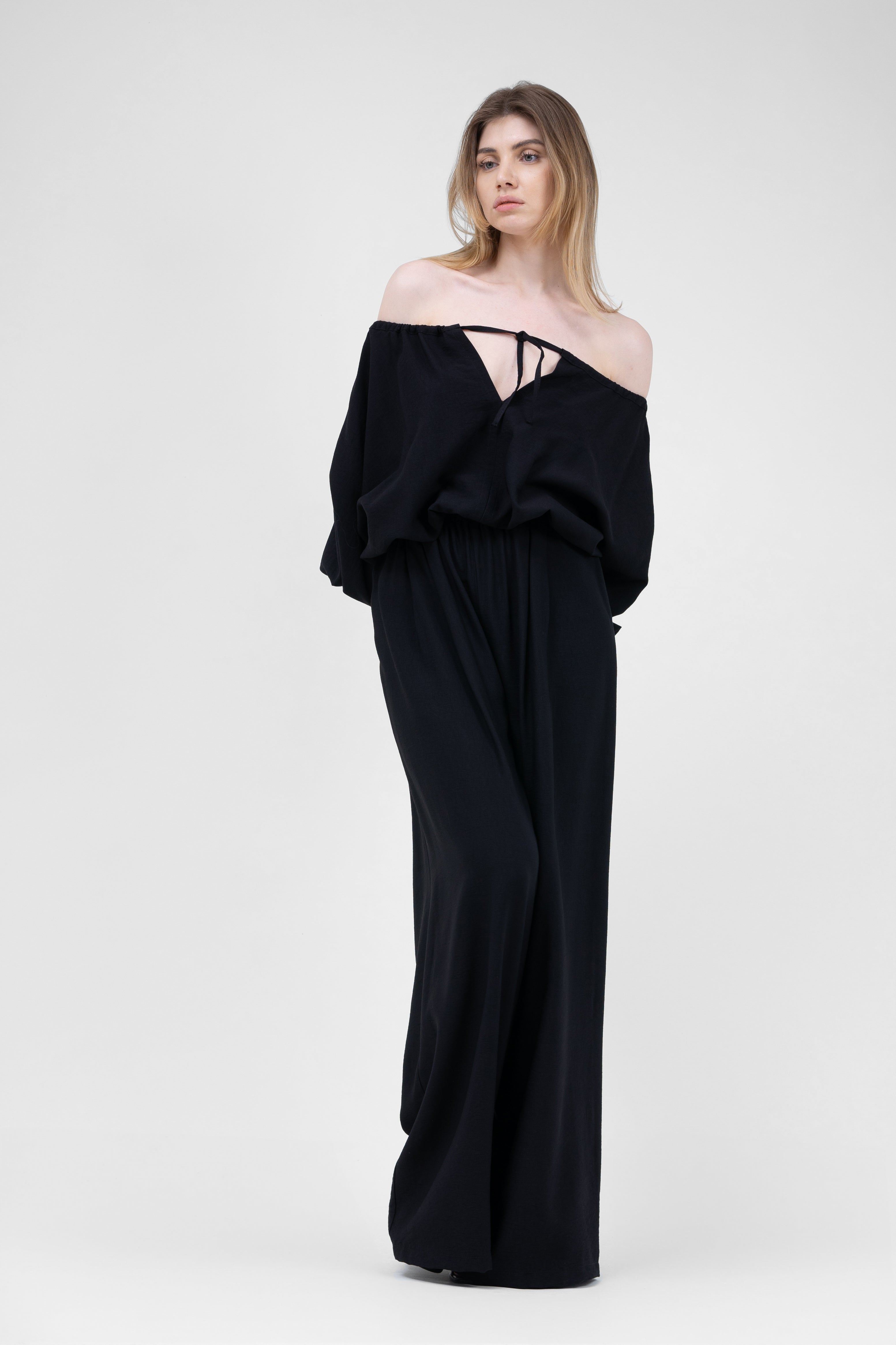 Black Linen Matching set with flowy blouse and wide leg trousers