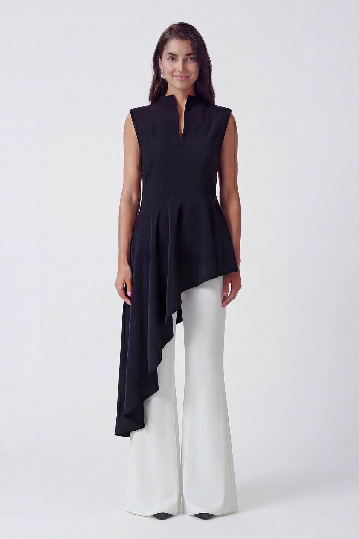 Set Contrast Chic - Top Asimetric Negru cu Pantaloni Flared Albi