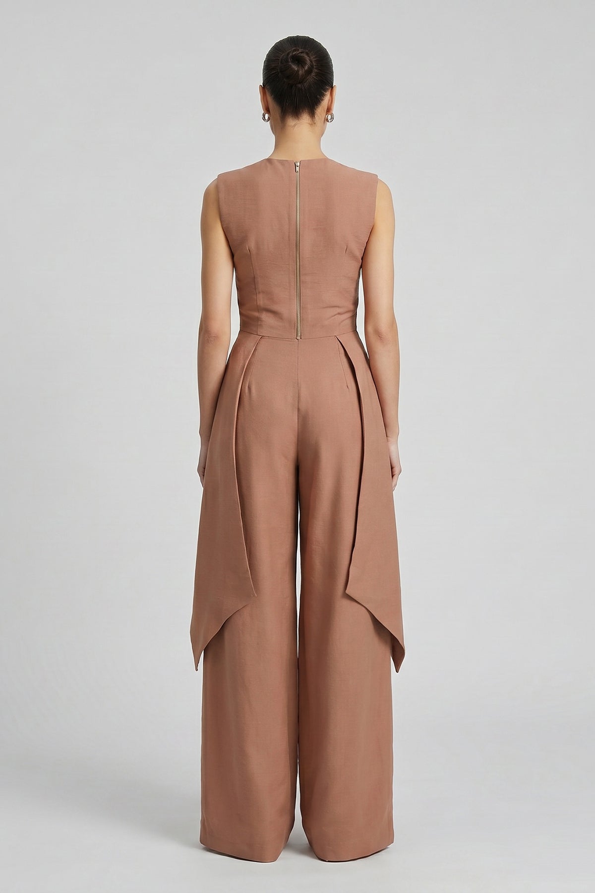 Set din in maro cu top peplum și pantaloni wide-leg