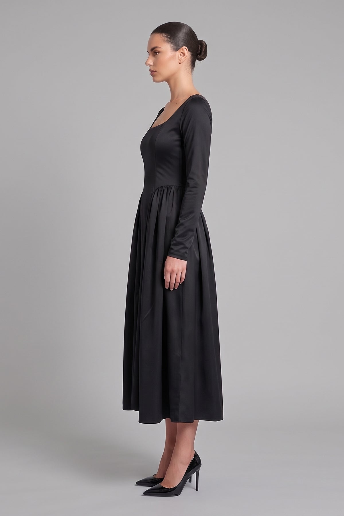 Rochie midi neagră din amestec de bumbac, cu bust tip corset și decolteu pătrat