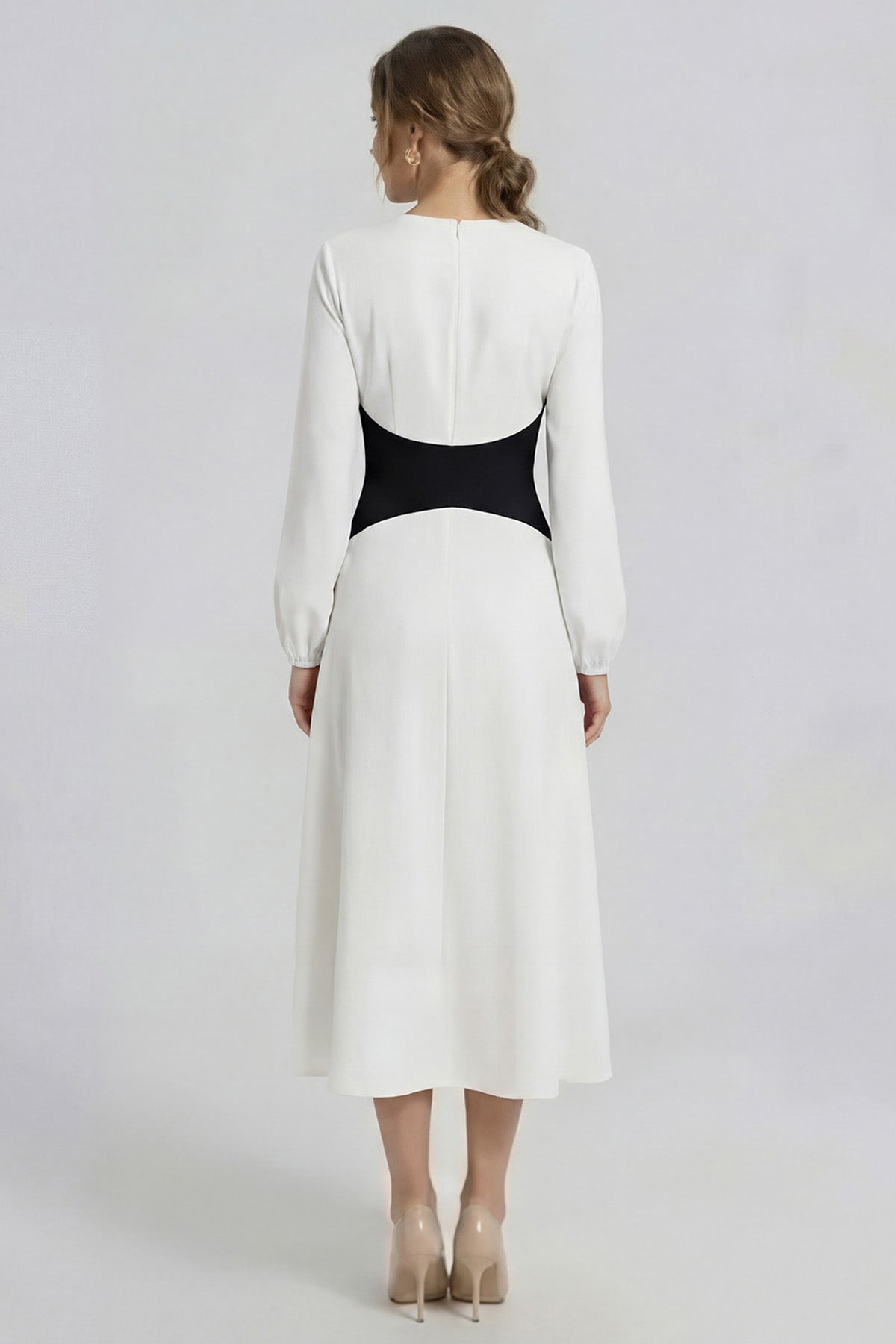 Rochie elegantă alba cu talie accentuată