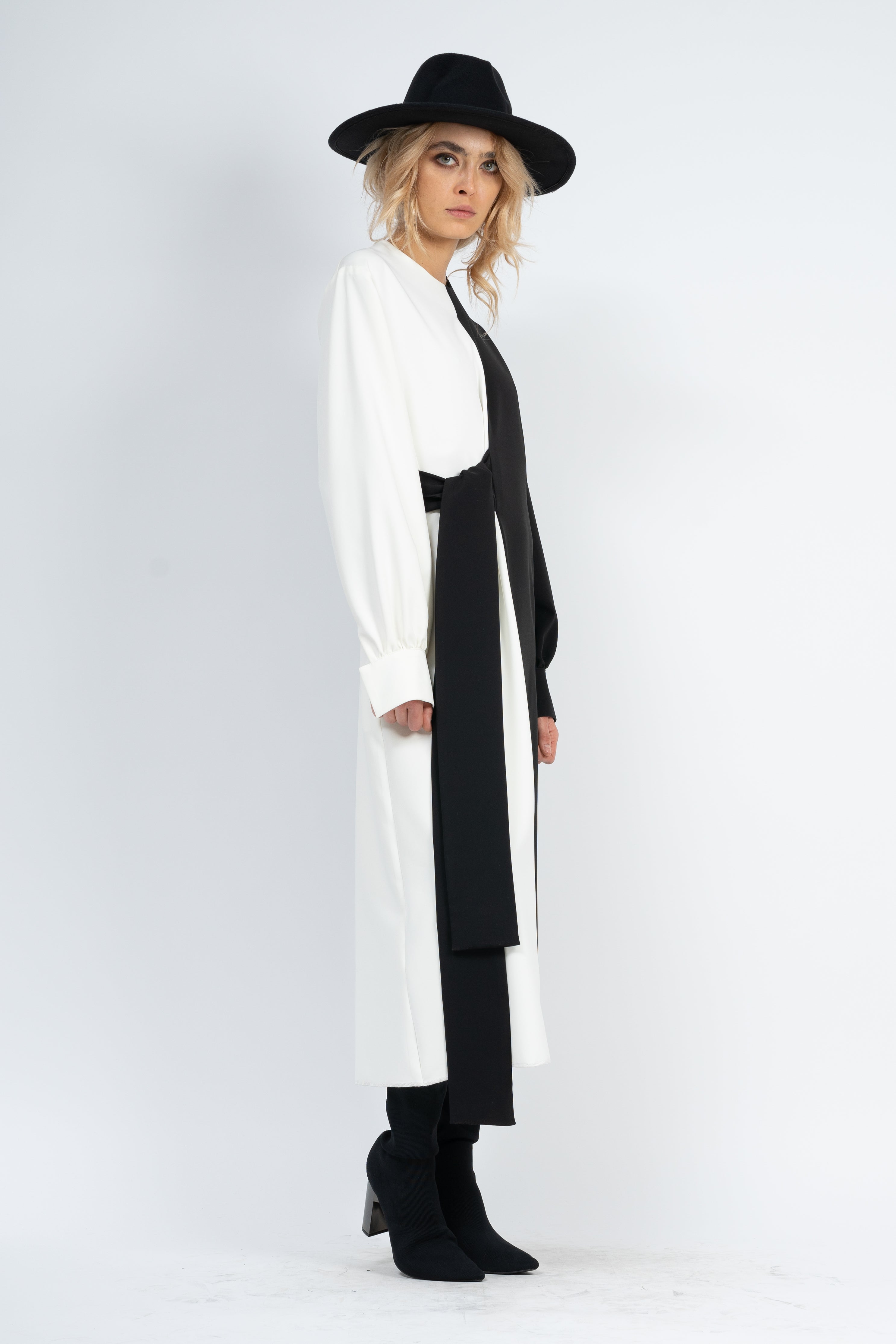 Duo black and white dress
