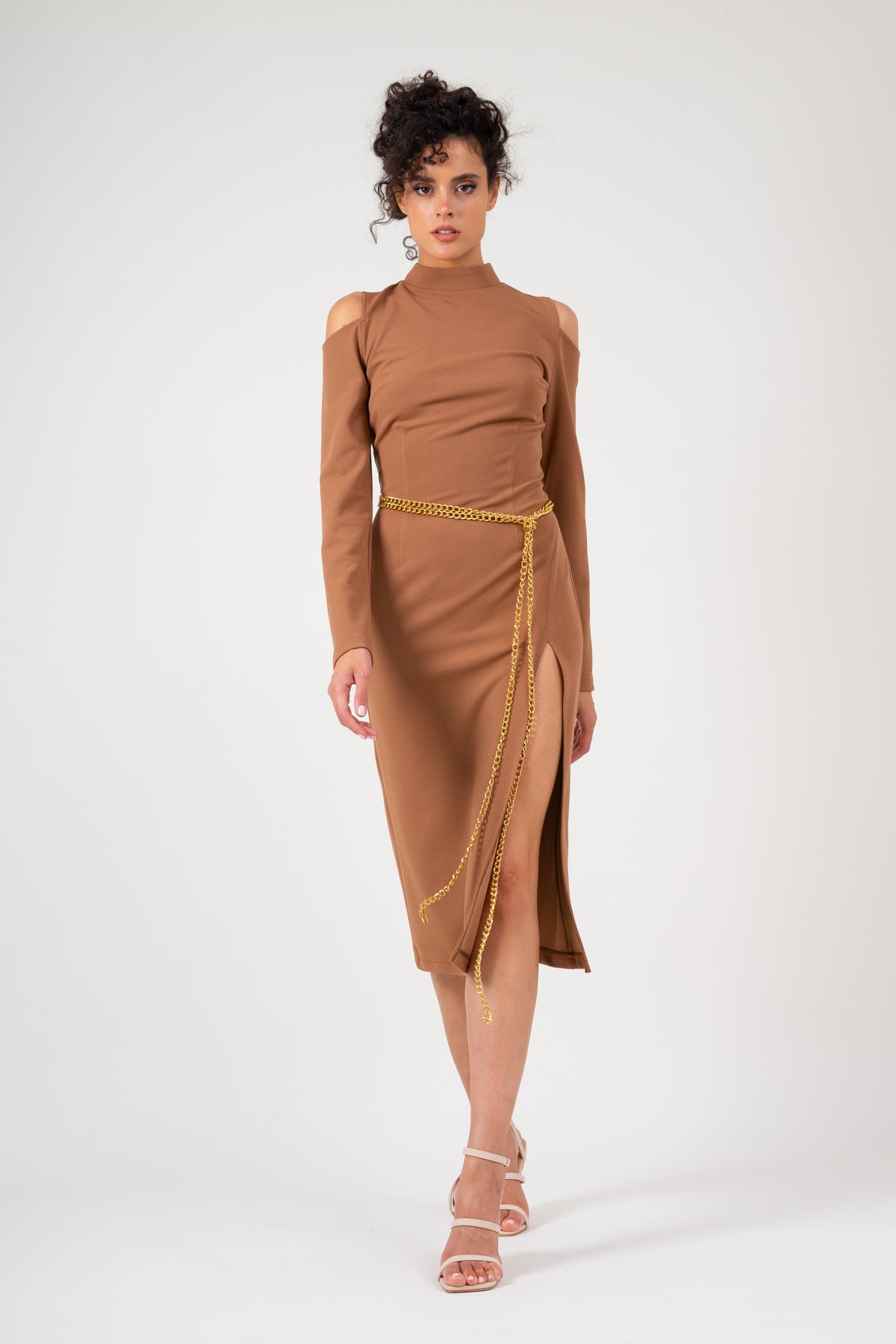 Slim cut-out-shoulders dress in camel