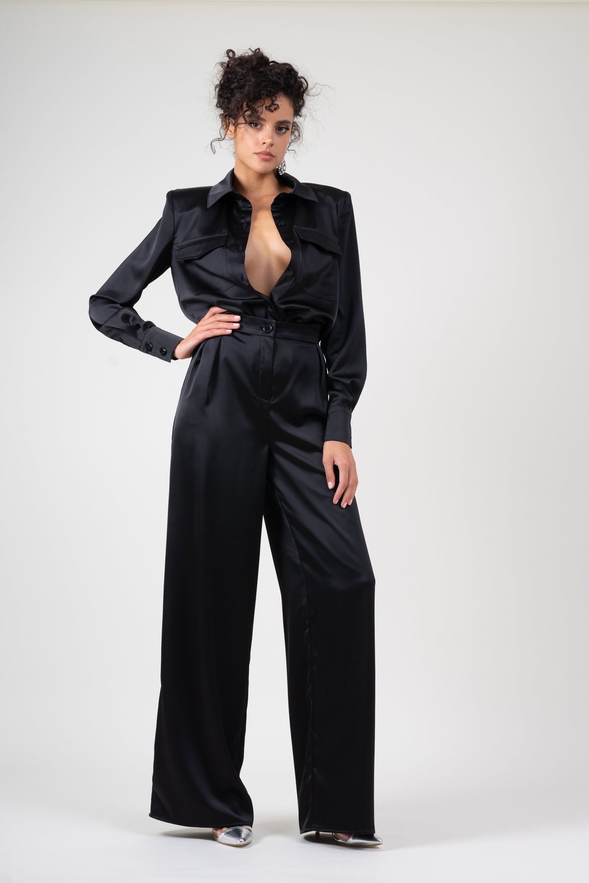 Black shirt with oversized shoulders