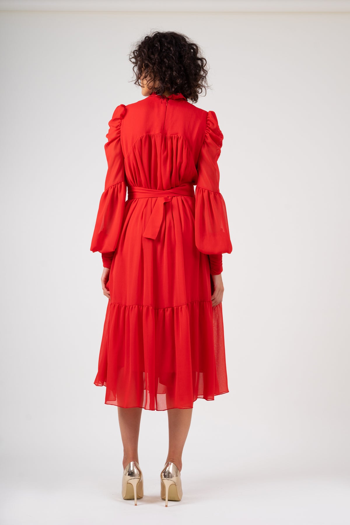 Rochie midi cu maneci bufante din voal rosu