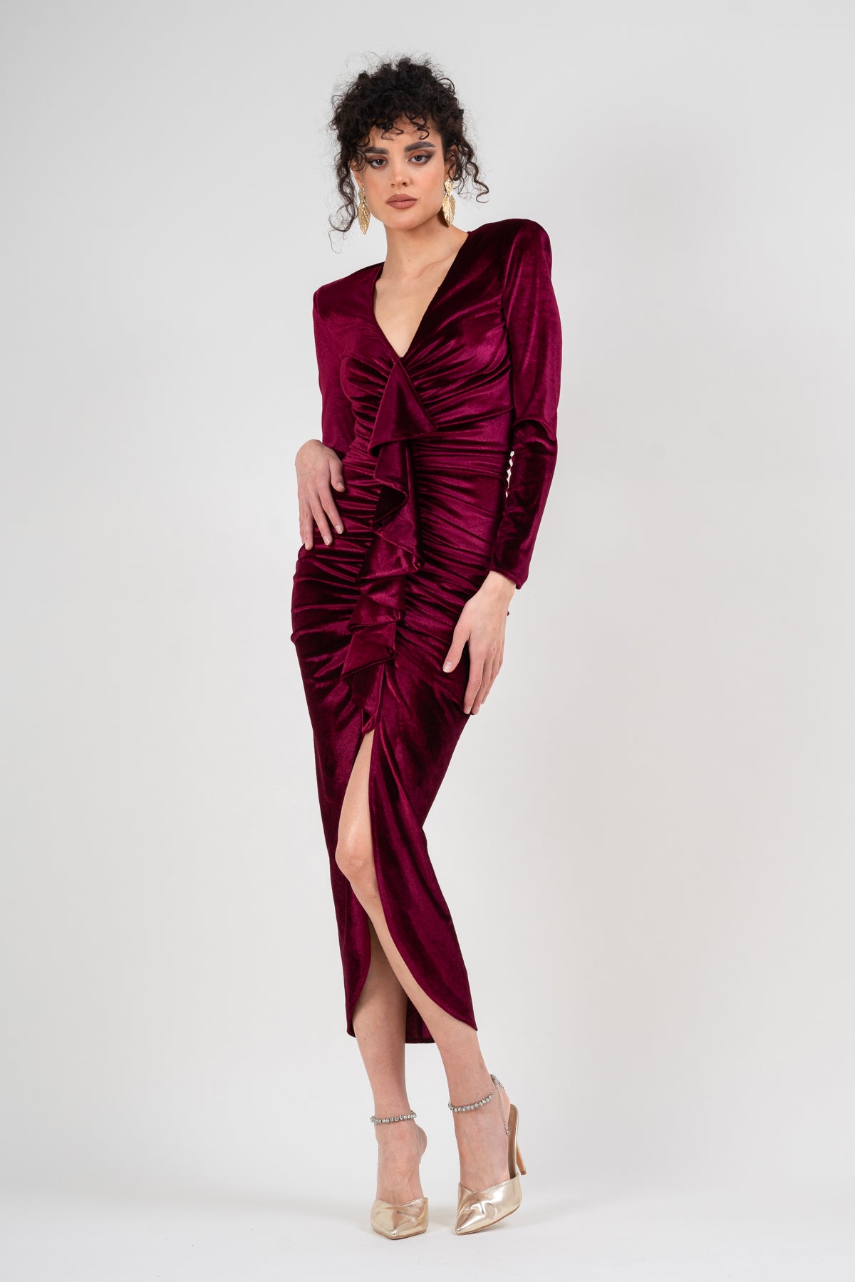 Rochie din catifea burgundy cu volan