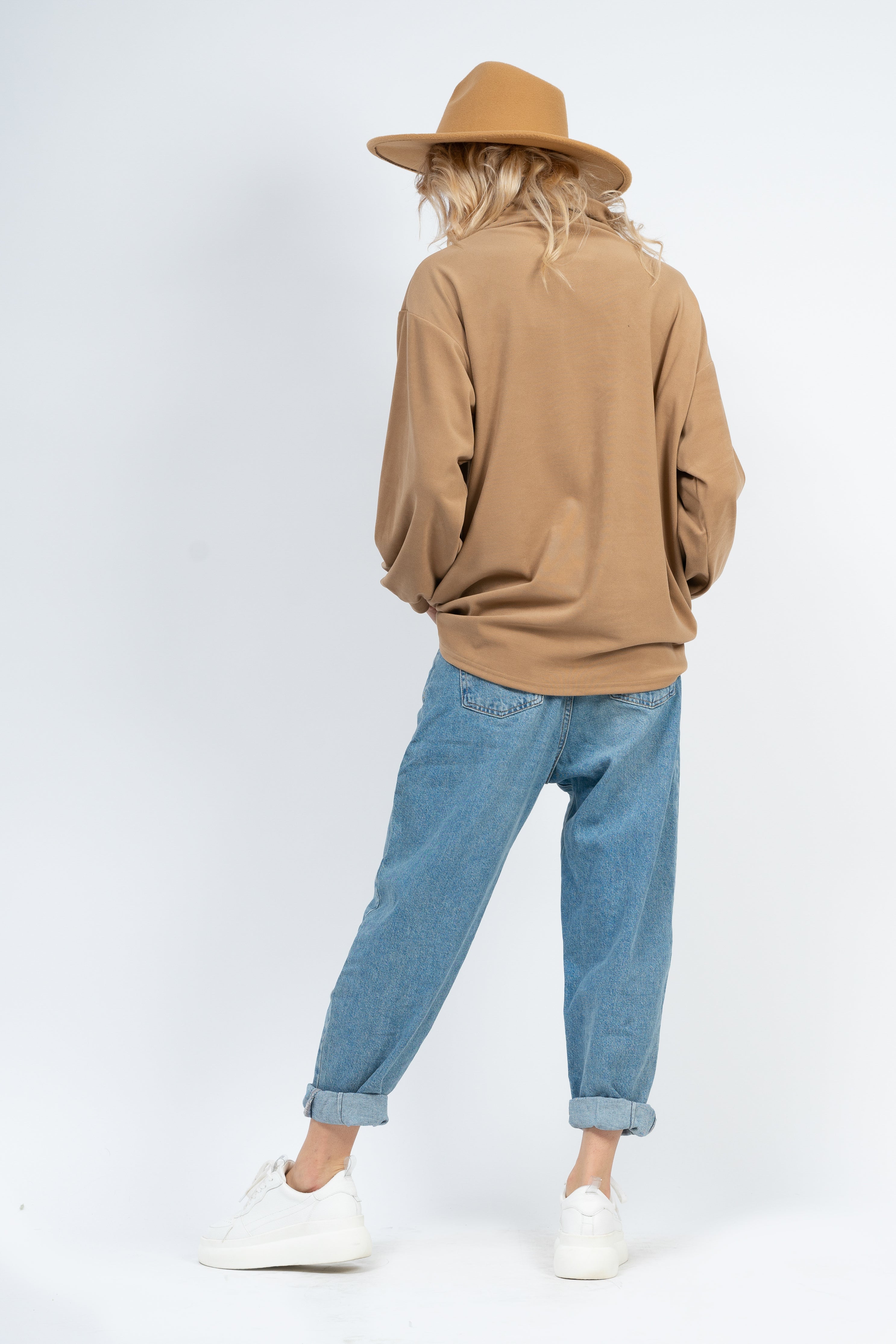 Oversized camel blouse