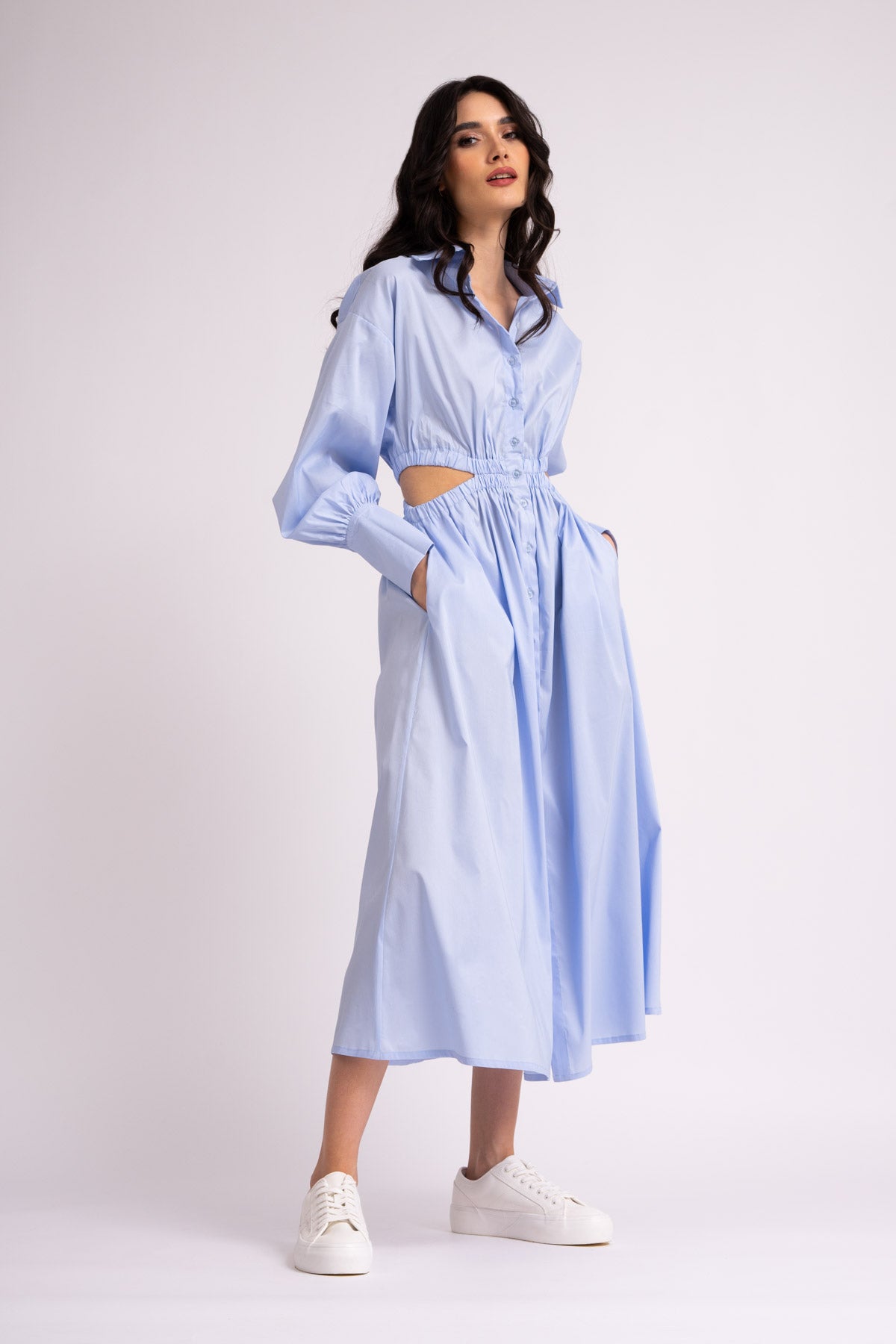 Rochie midi bleu tip camasa cu cut-out in zona taliei