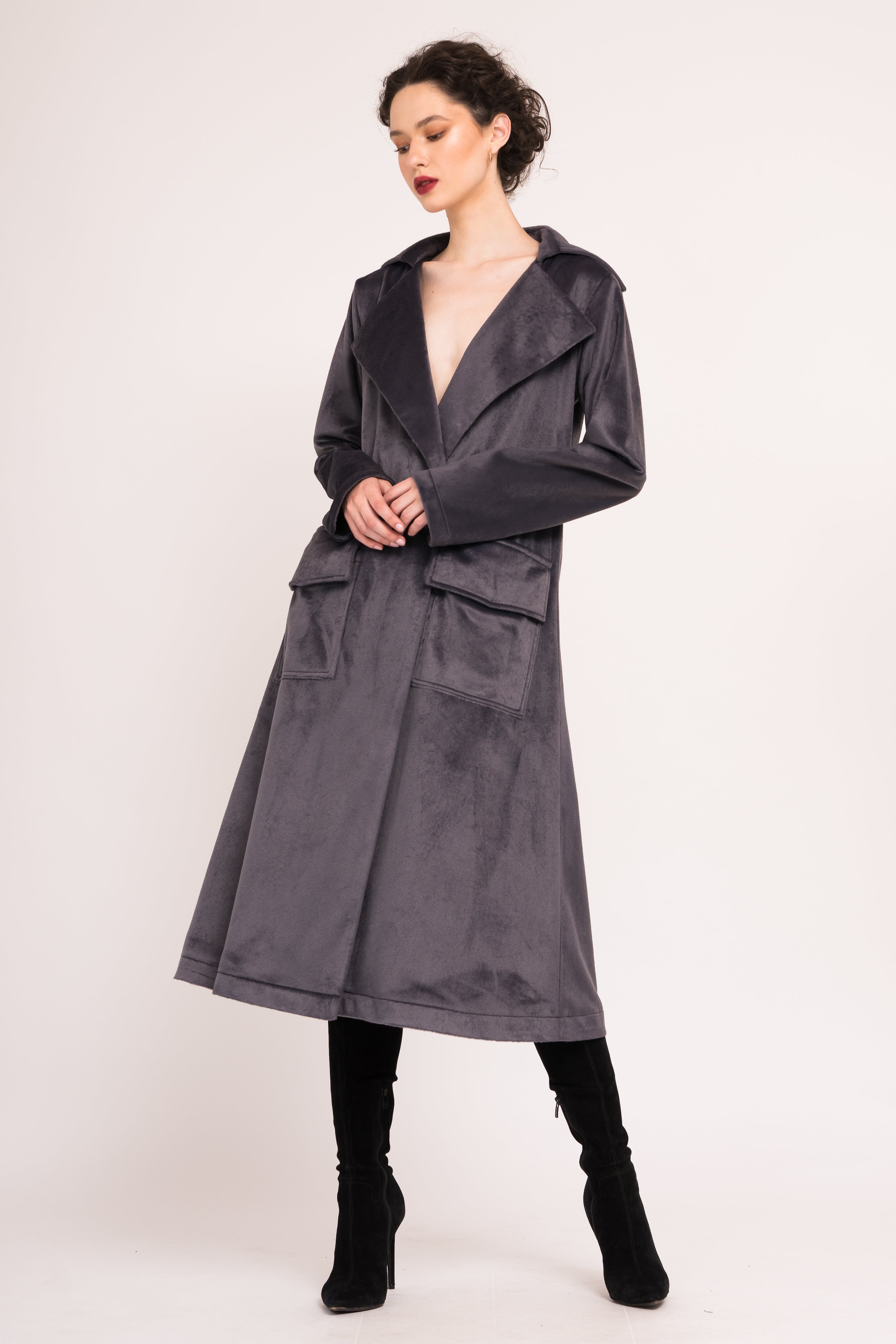 Trench cu buzunare aplicate supradimensionate