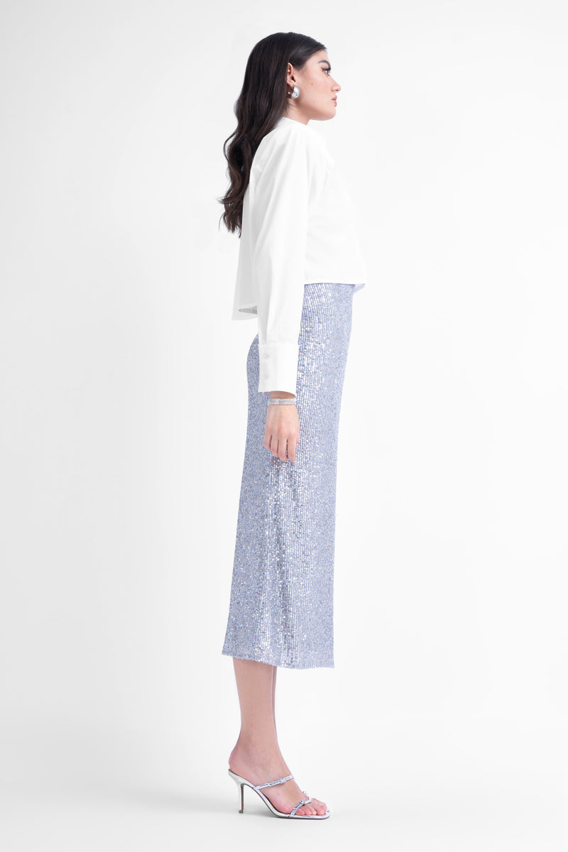 White cropped poplin shirt with oversized shoulders