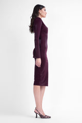 Burgundy bodycon midi dress with v-neck detail and structured shoulders