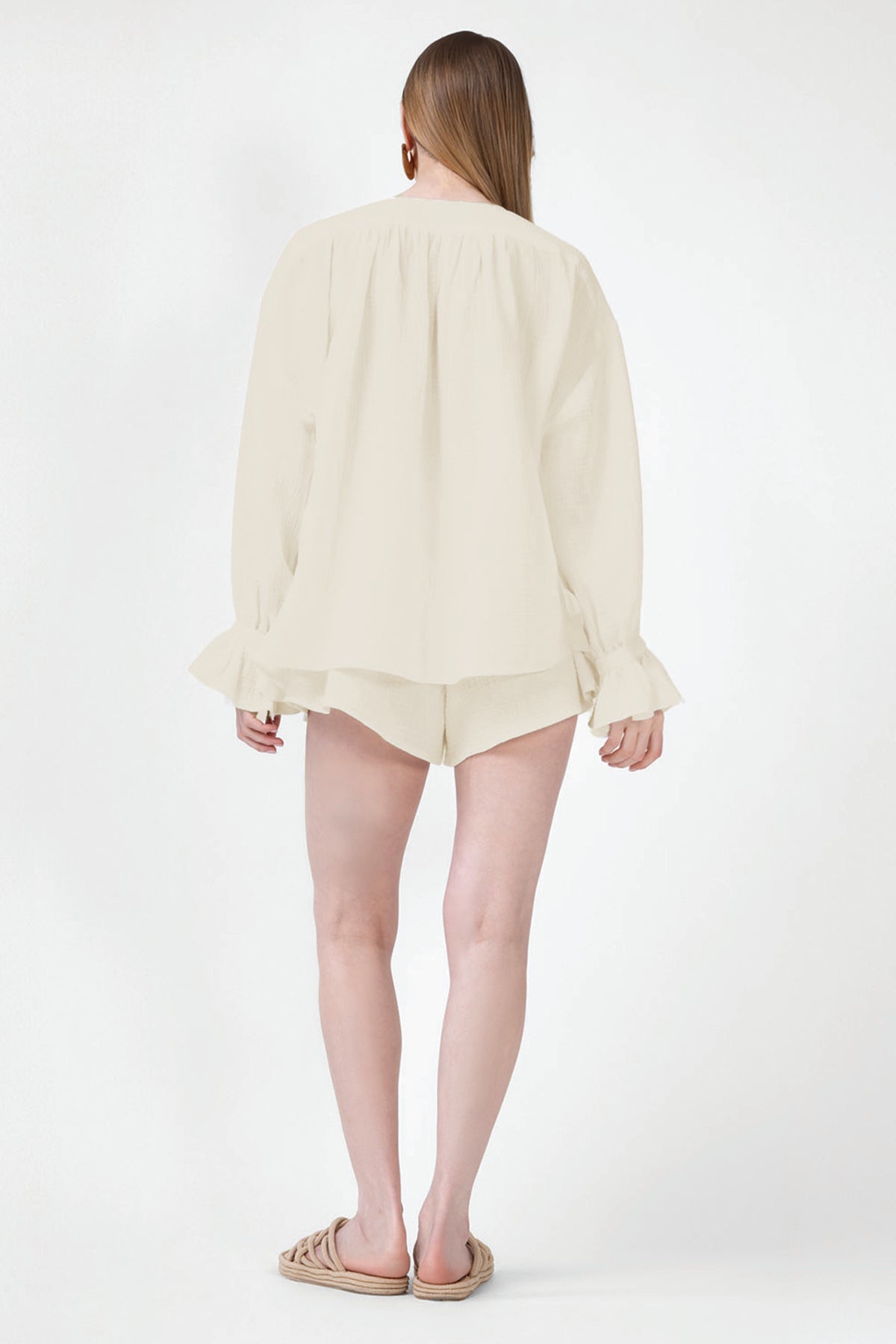 Beige Set With Blouse With Cuffs And Shorts