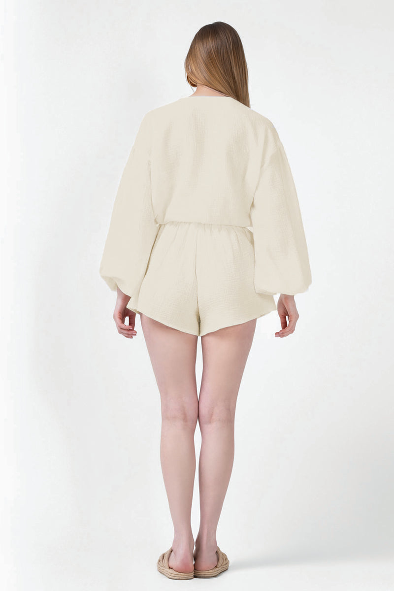 Beige Set With Blouse With Bows And Shorts