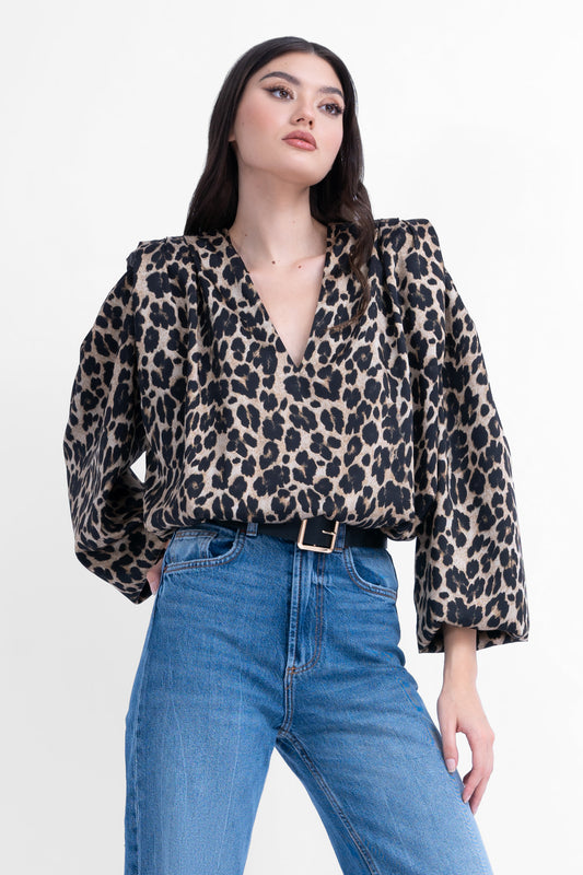 Bluza cu umeri drapati maneci bufante din animal print