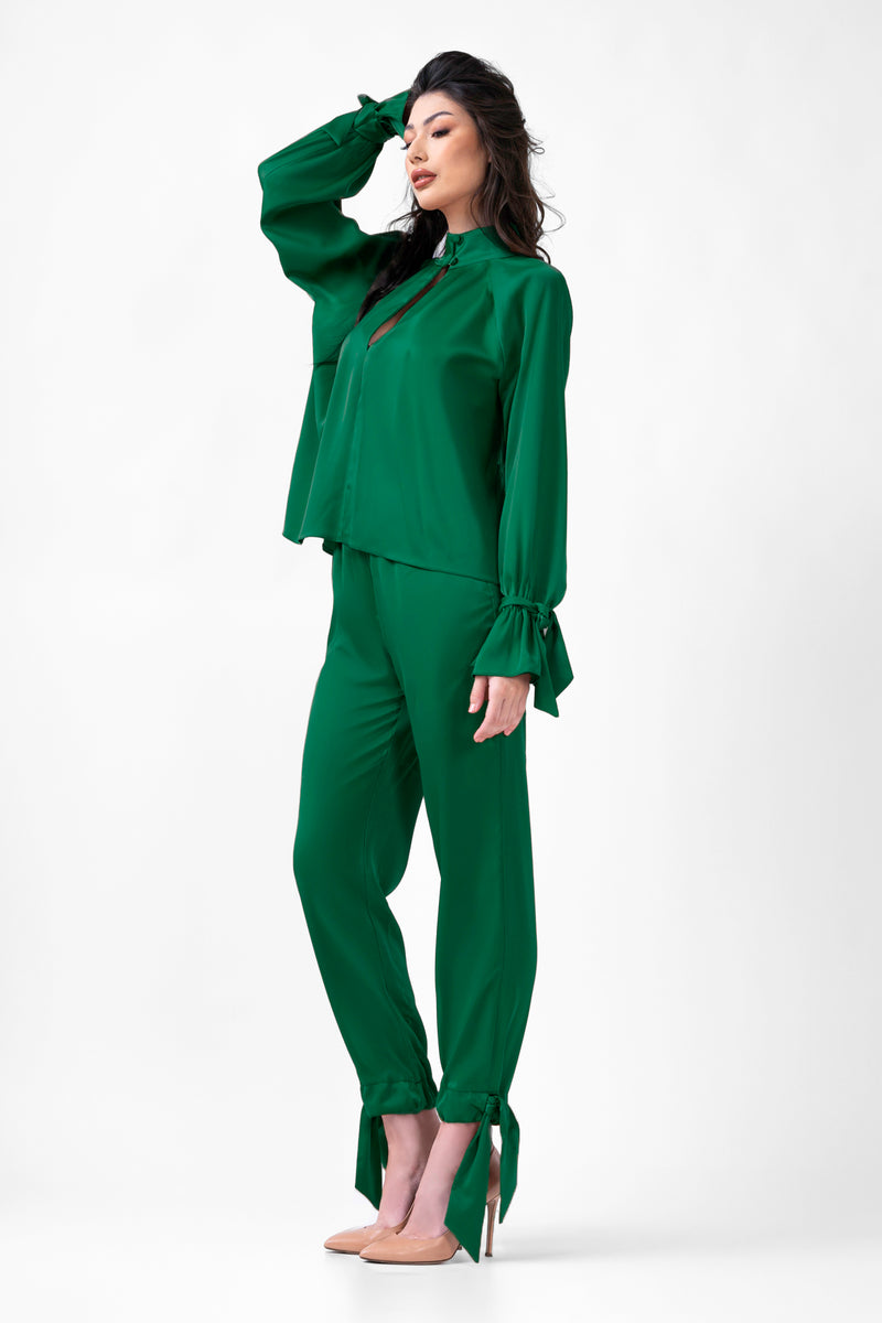 Green Set With Blouse And Trousers With Bows