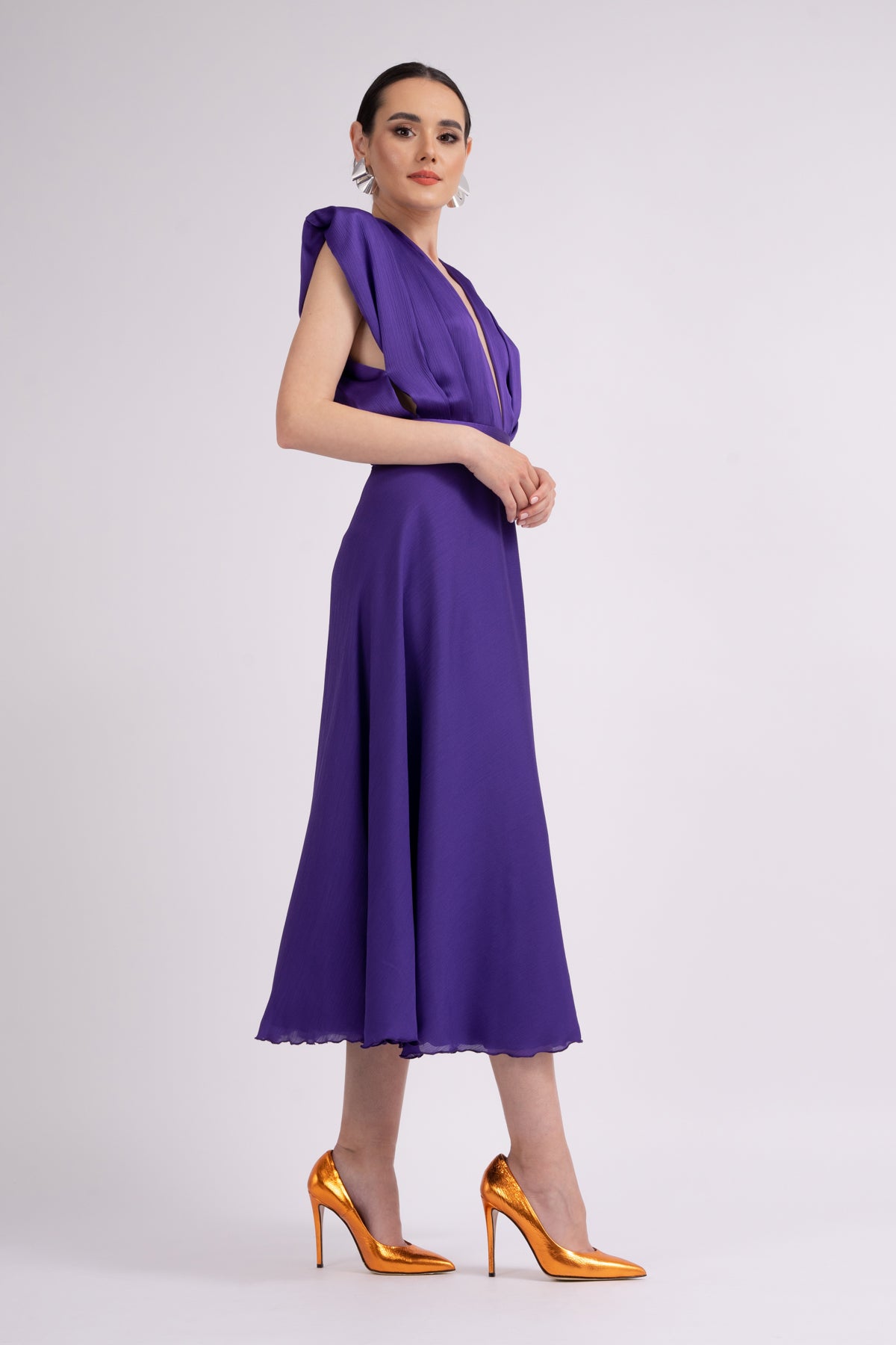 Rochie midi cu bust drapat mov