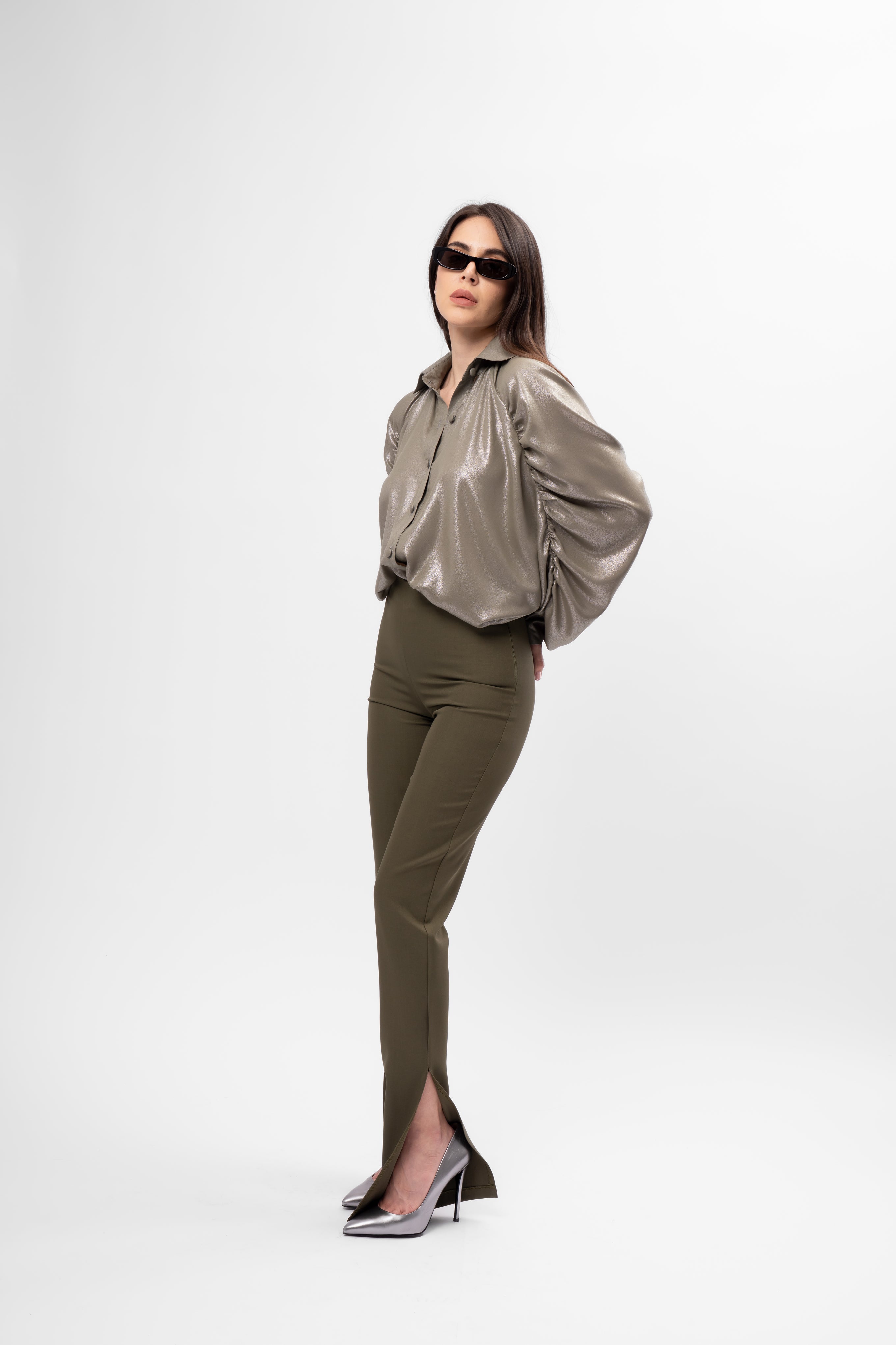 Cămașă Khaki Oversized din Material Metalizat cu Mâneci Bufante