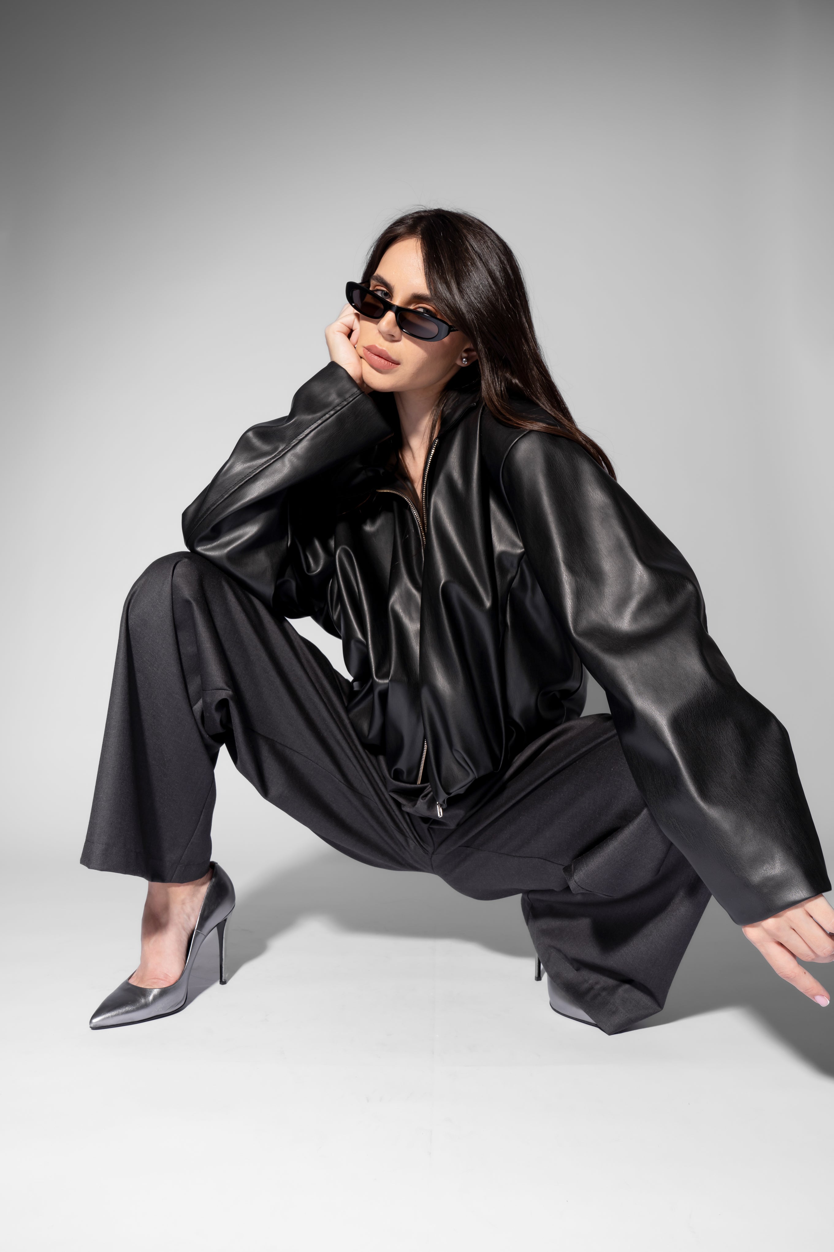 Geacă Crop Oversized cu Drapaje Culoare Neagra