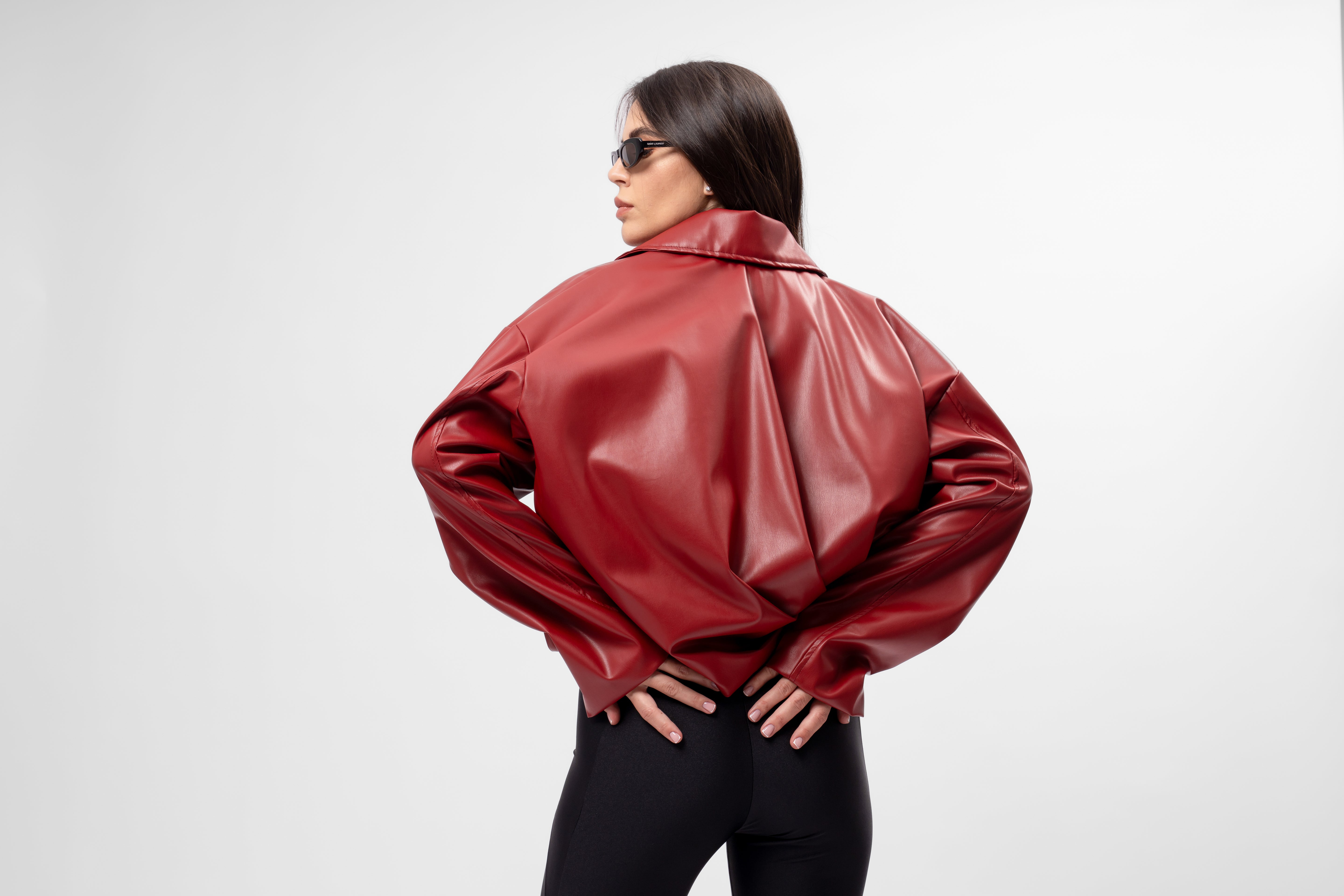 Geacă Crop Oversized cu Drapaje Culoare Burgundy