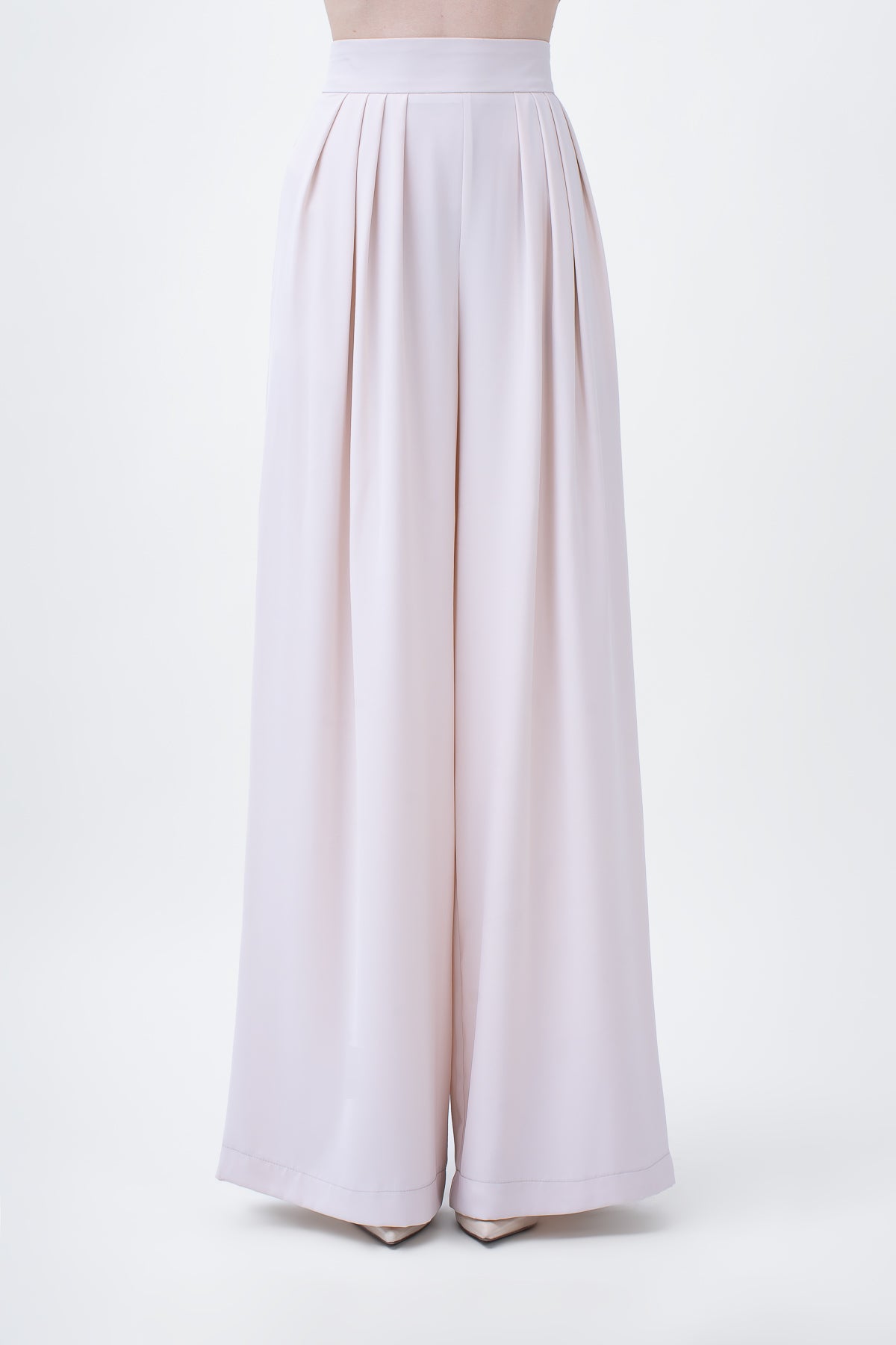 Set bej cu bluza petrecuta cu volane si pantaloni largi