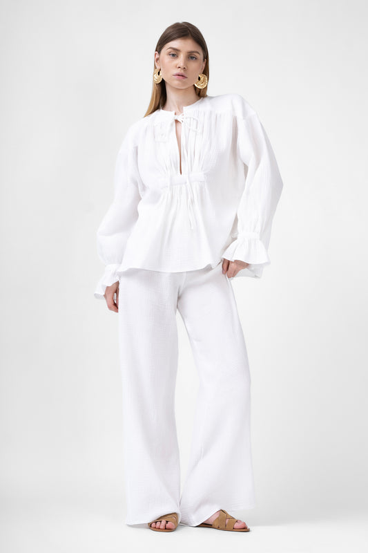 White Matching Set With Blouse With Cuffs And Pants