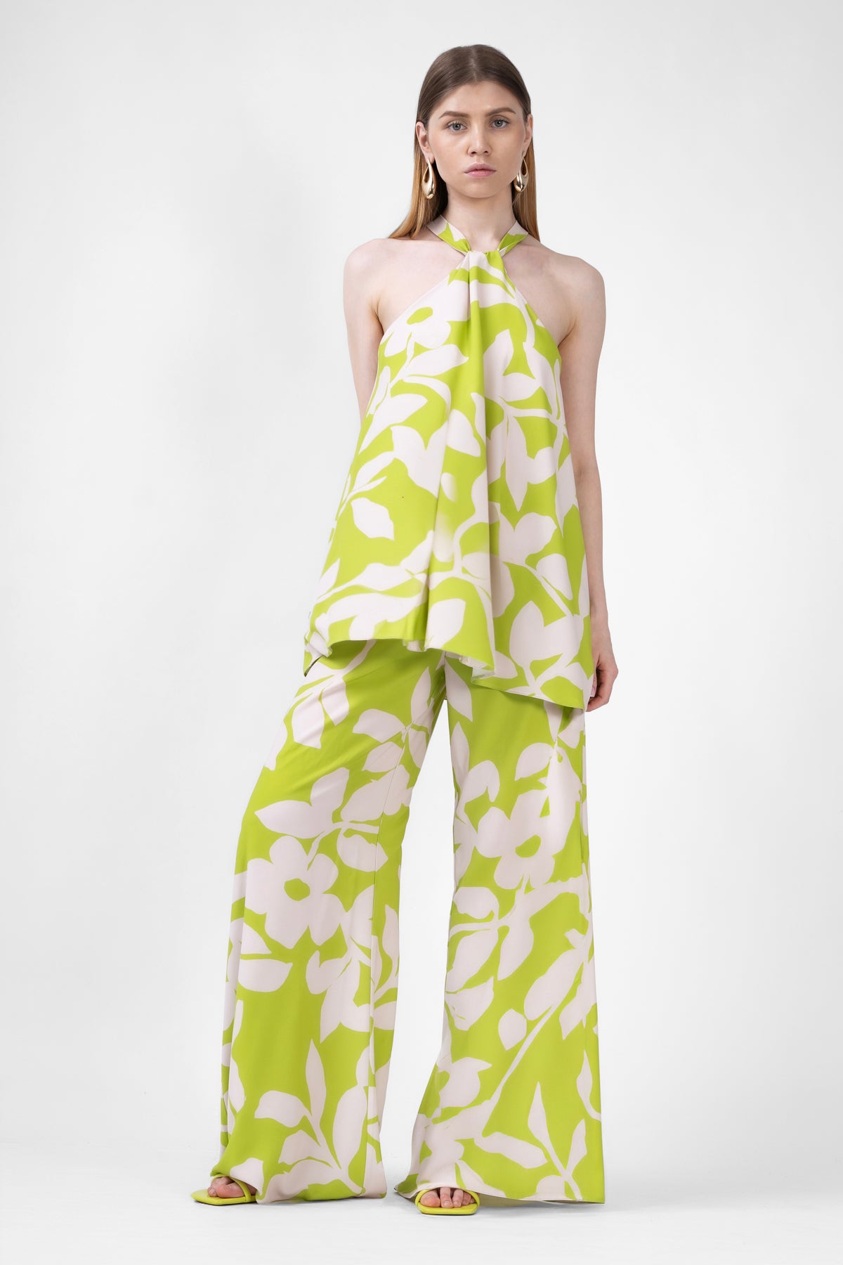 Set verde cu top si pantaloni largi