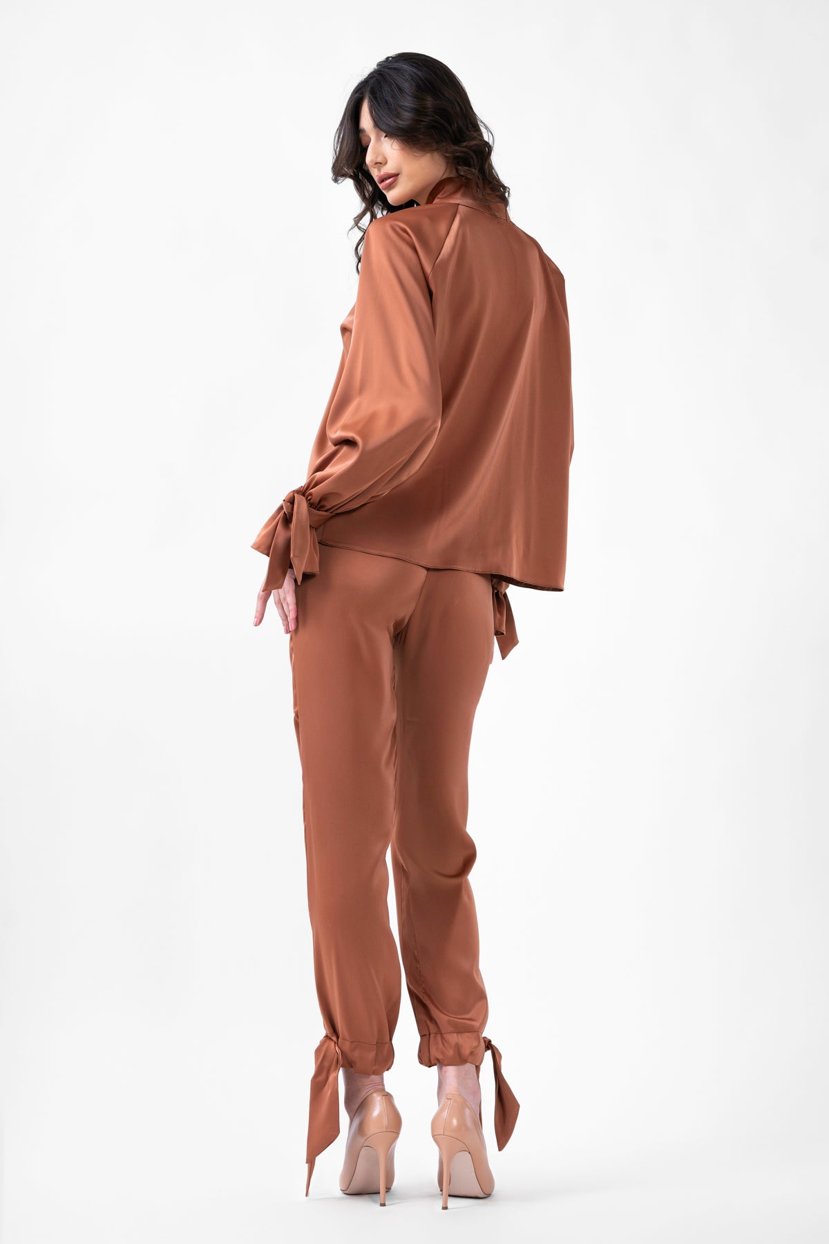 Camel Set With Blouse And Trousers With Bows